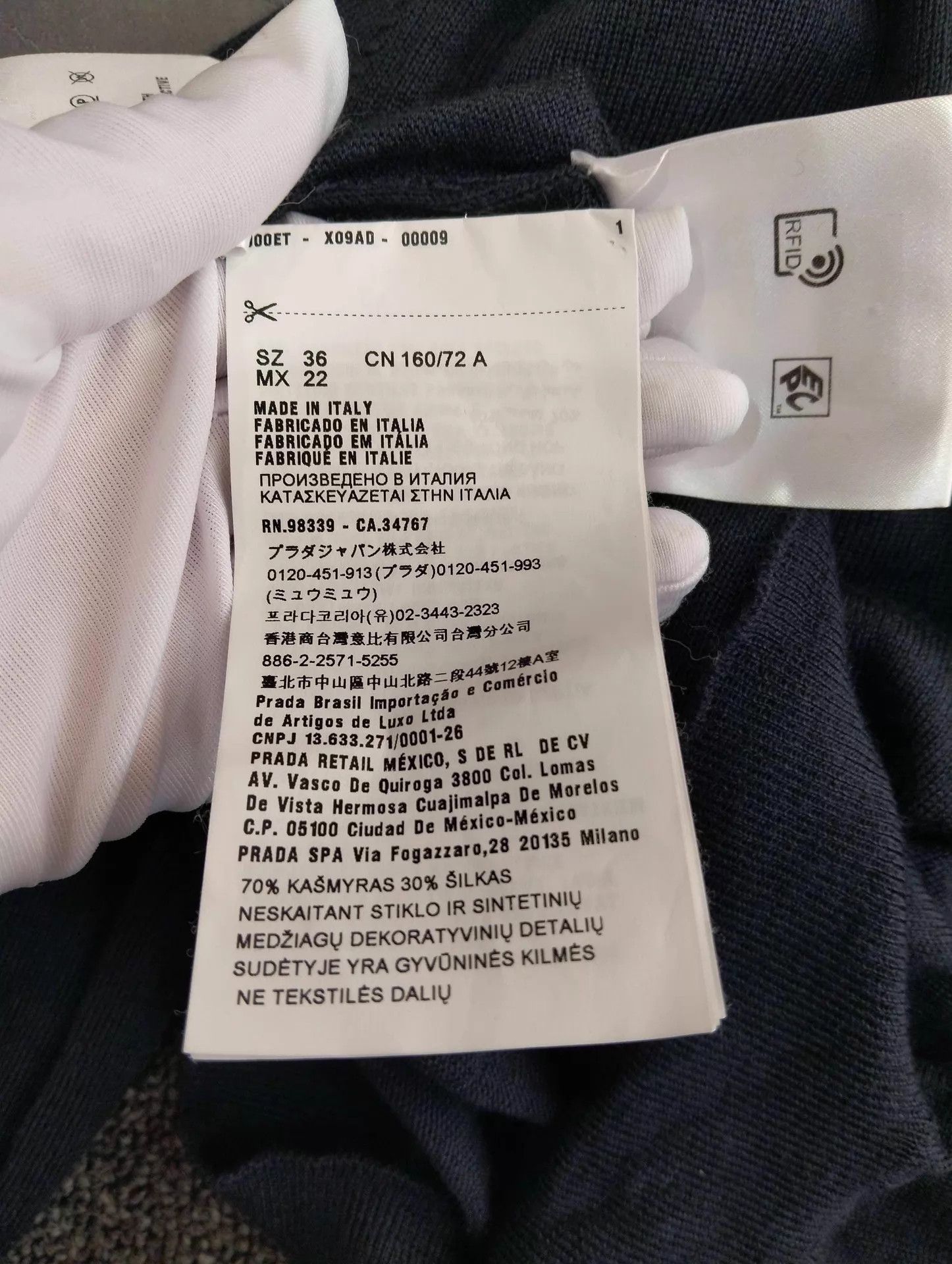Miu Miu MIU MIU Pearl Bow Crewneck Thin Cashmere Sweater 36 Size XS / US 0-2 / IT 36-38 - 6 Thumbnail