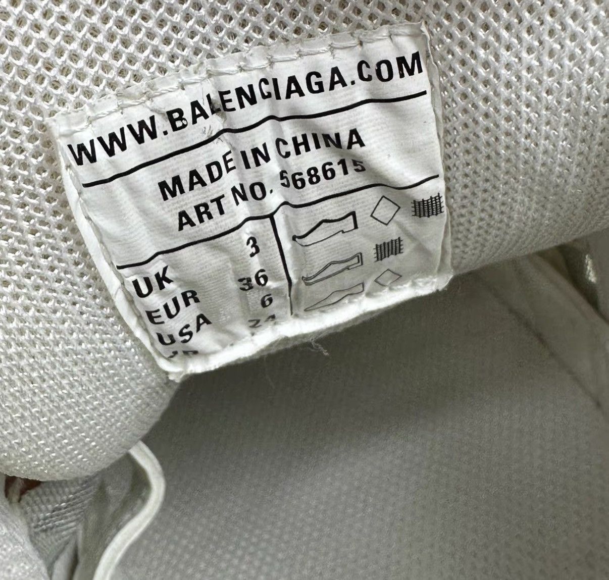 Balenciaga Balenciaga Track 2.0 White & Pink Candy Sneakers J42 Size US 6 / IT 36 - 7 Thumbnail
