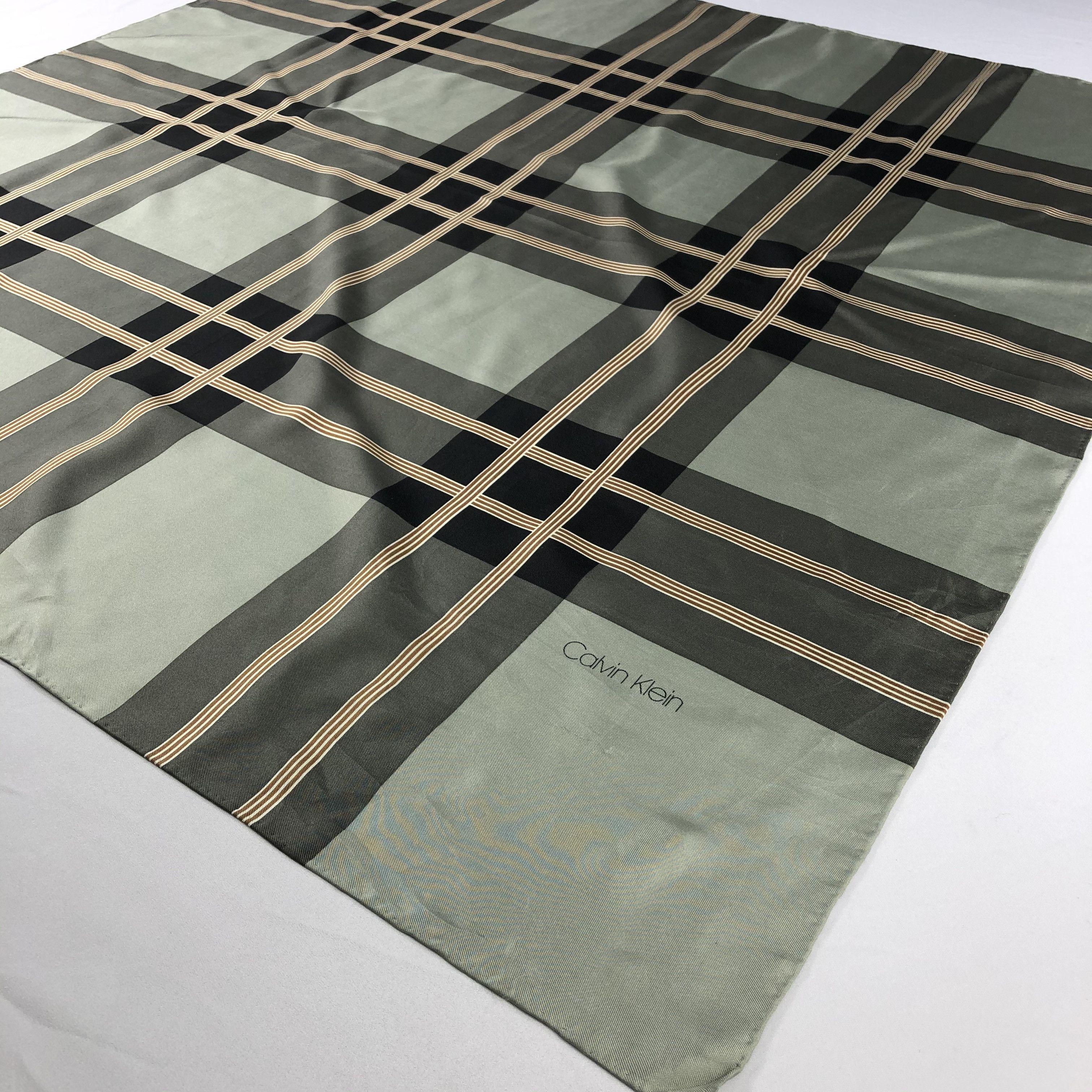 Calvin Klein Vintage Calvin Klein Silk Scarf Size ONE SIZE - 3 Thumbnail