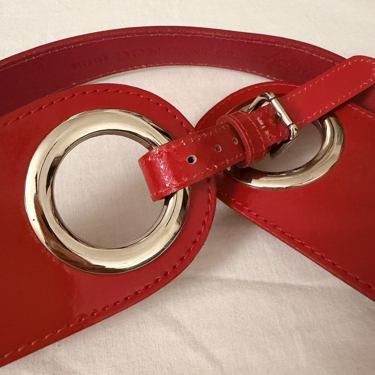 Other Y2K Red Patent Wide Belt Silver Grommet Statement Italy Size ONE SIZE - 5 Thumbnail