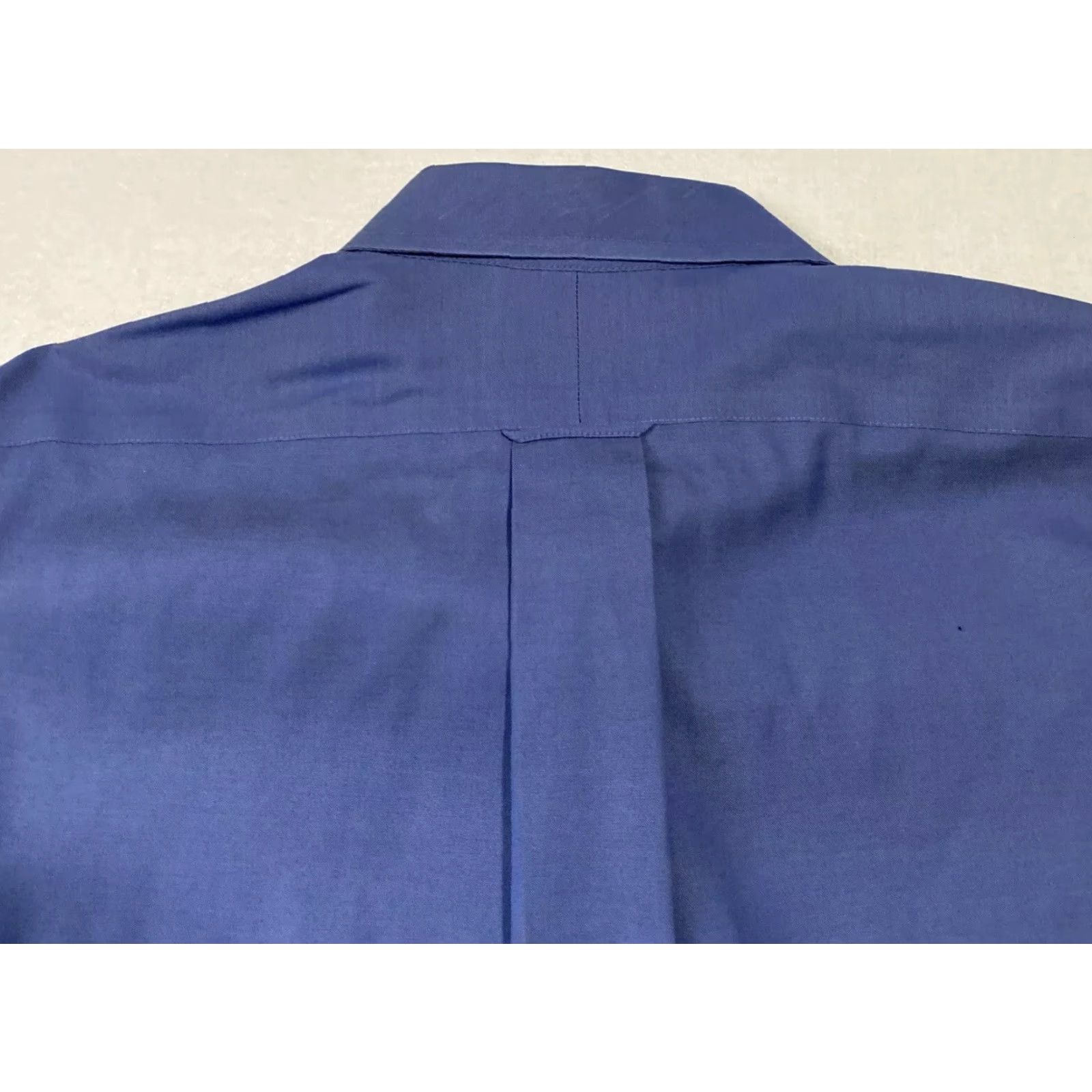 Vintage Marshall Field's Button Shirt Men’s Size 16X37 Blue Long Sleeve Dress Shirt Buttons Non-Iron Pockets Casual Formal Vintage Lands 26-26 Mens Size US L / EU 52-54 / 3 - 8 Thumbnail