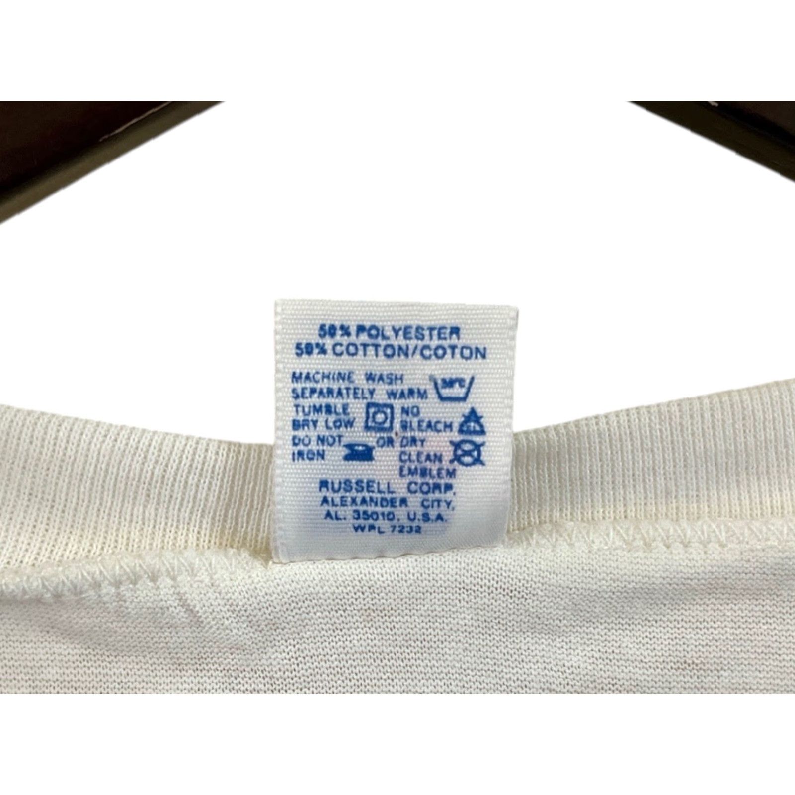 Russell Athletic VINTAGE Russell Athletic T-Shirt Mens 2XL V-Neck White 90s Deadstock NWOT Athletics Shirt Size US XXL / EU 58 / 5 - 4 Thumbnail