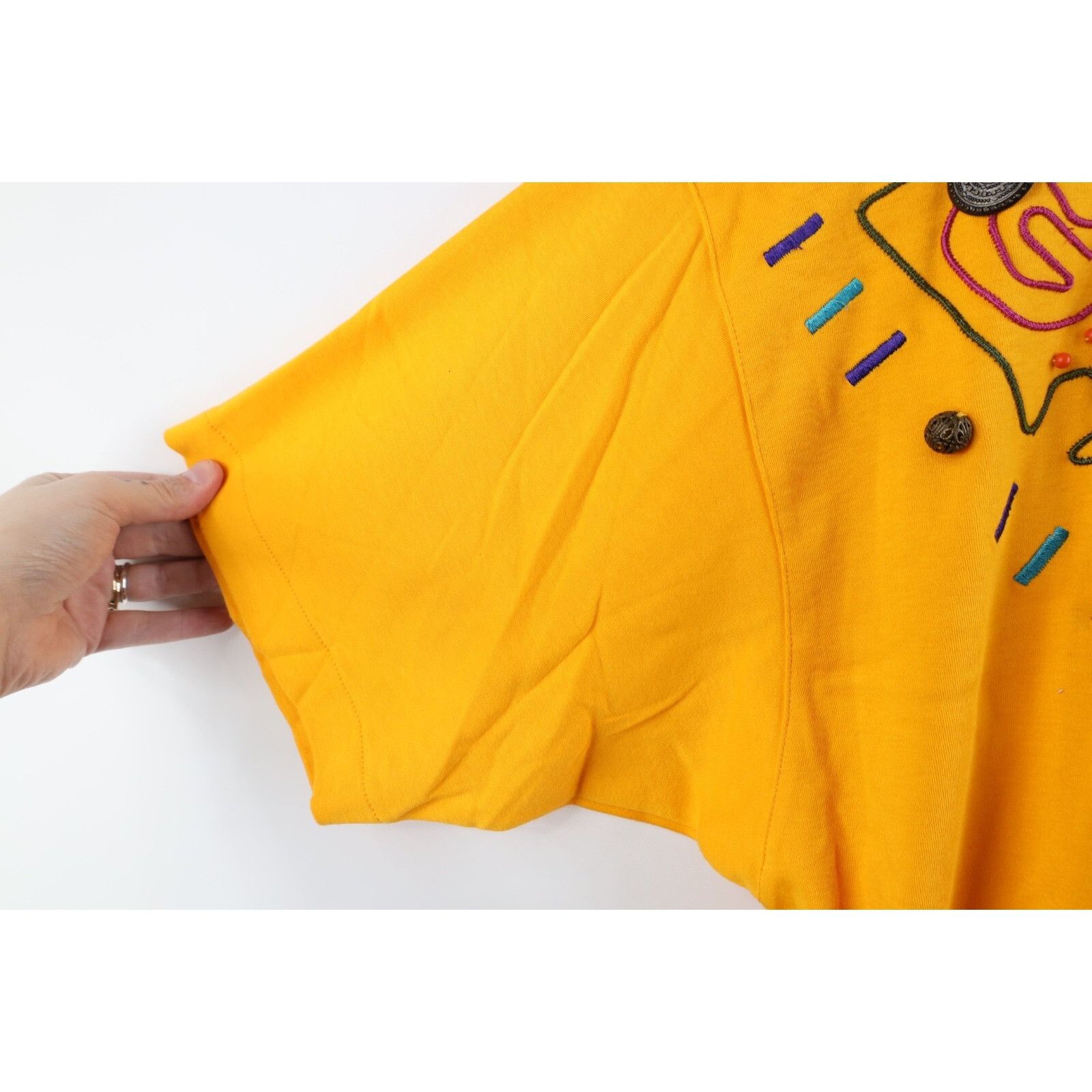 Vintage Vintage 90s Streetwear Abstract Beaded Baggy T-Shirt Fit S Size XL / US 12-14 / IT 48-50 - 7 Thumbnail