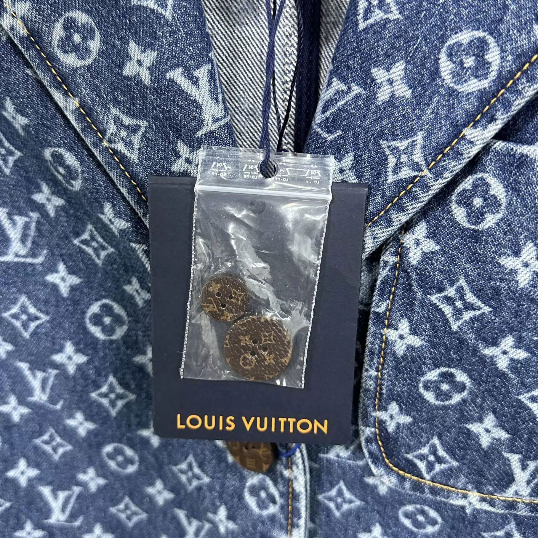 Louis Vuitton LV Monogram All-Over Print Denim Jacket Women's 36 Size XS / US 0-2 / IT 36-38 - 5 Thumbnail