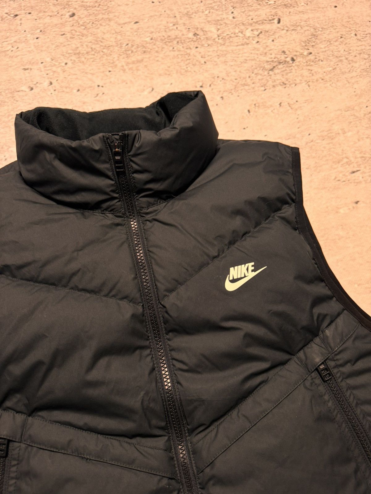 Nike × Nike ACG NIKE PUFFER DOWN BASIC LOGO WHITE OVERSIZE VEST Size US L / EU 52-54 / 3 - 3 Thumbnail