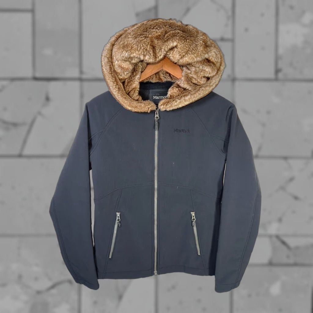 Marmot Marmot Jacket Womens S Black Faux Fur Lined Hooded Softshell Zip Outdoor Casual Logo Fur Trim"} Size S / US 4 / IT 40 - 1 Thumbnail