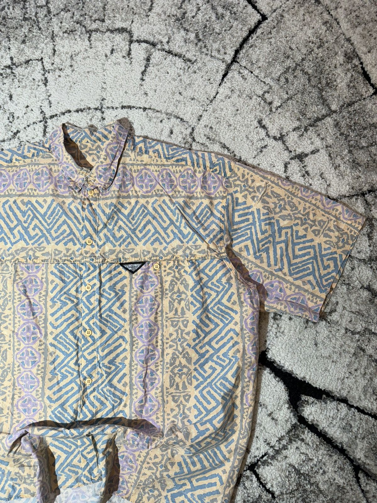 Quiksilver × Vintage 90’s Vintage Quiksilver AOP Aztec Surf USA Corduroy Shirt Size US XXL / EU 58 / 5 - 2 Thumbnail