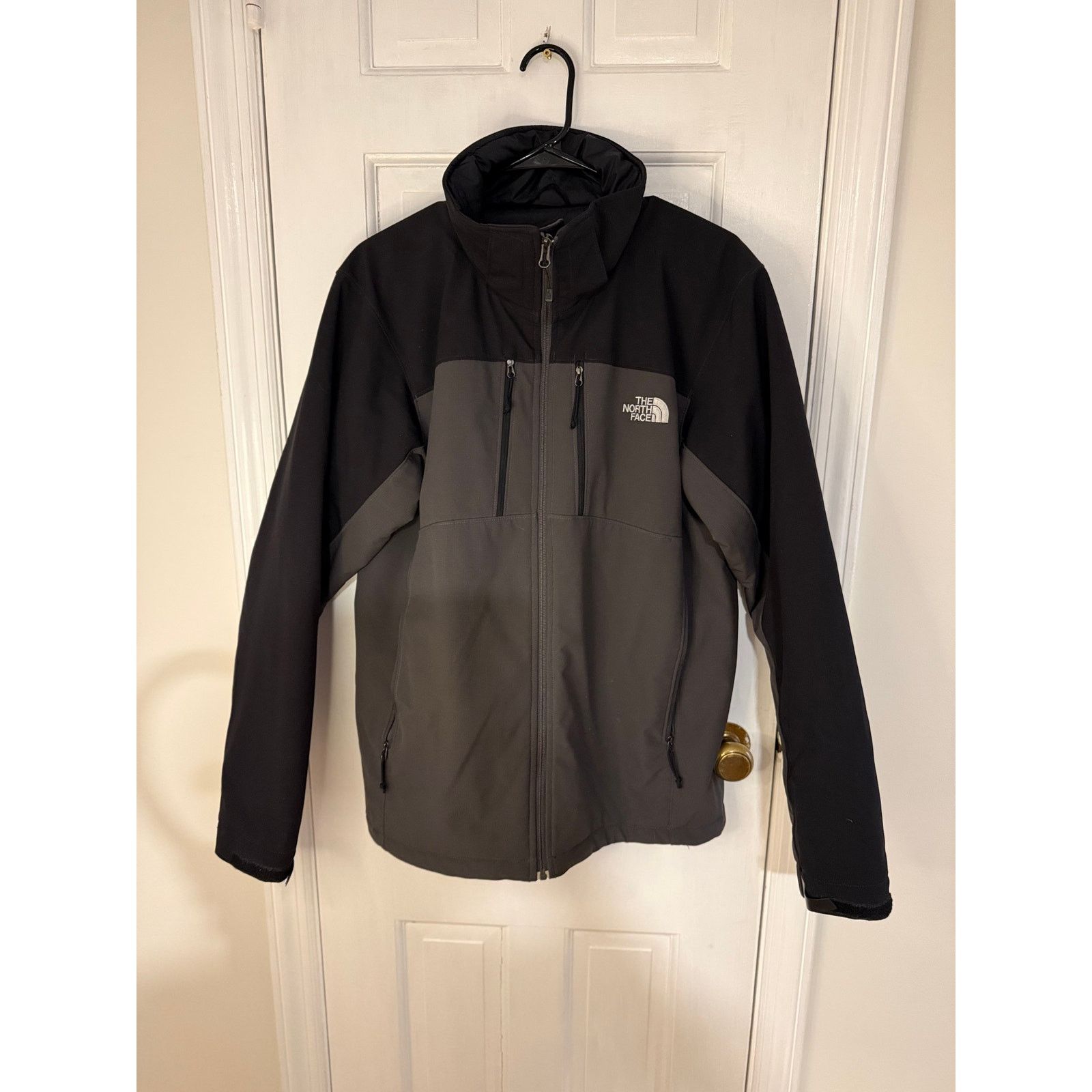 The North Face Northface Men's Black/Gray Jacket with hood- Medium Size US M / EU 48-50 / 2 - 1 Thumbnail