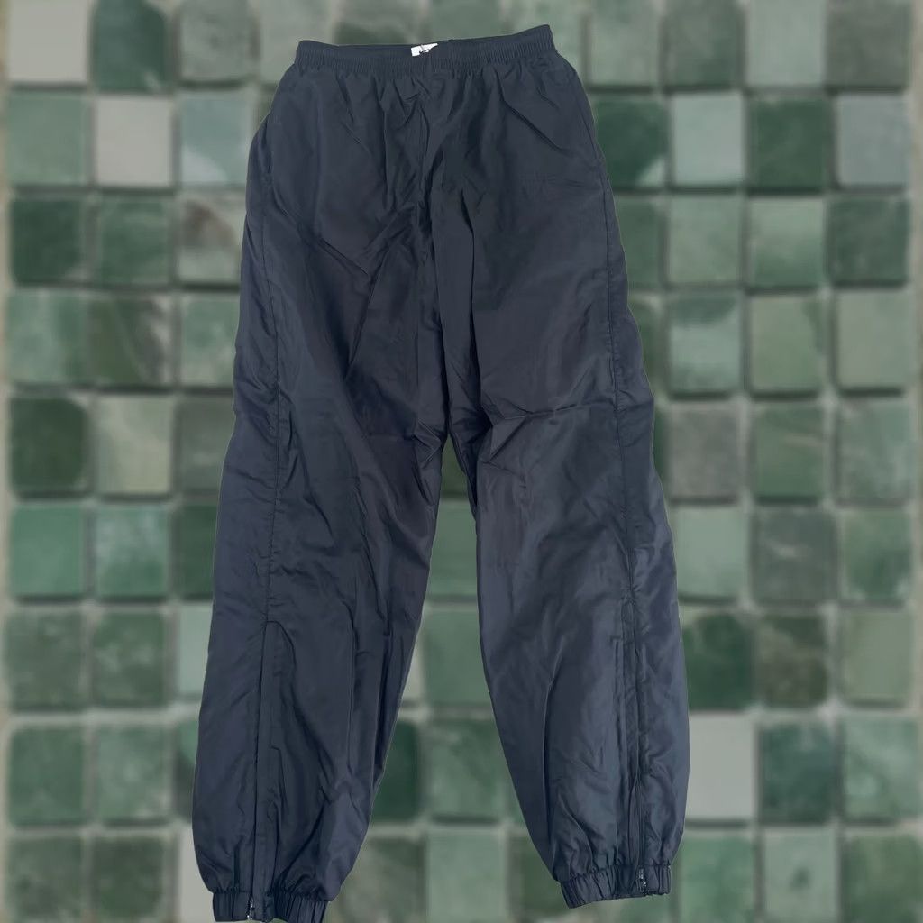 Nike Vintage Nike Track Pants Mens Medium Black Nylon Ankle Zip Lined 90s Swoosh Size US 31 - 1 Thumbnail