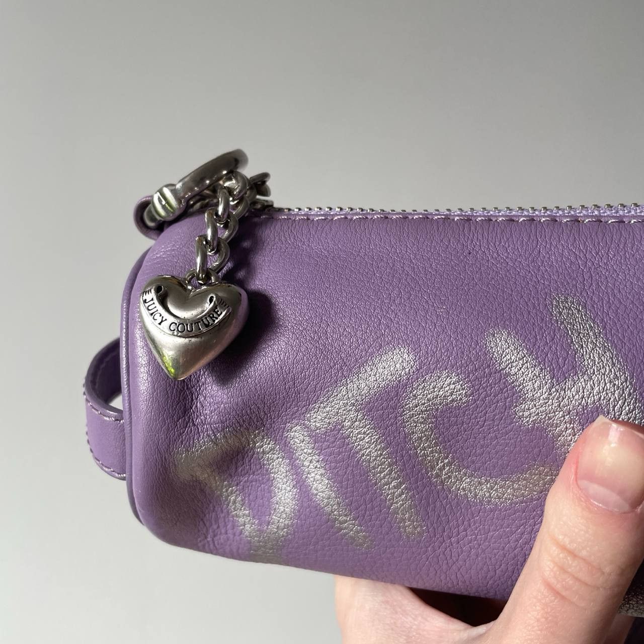 Juicy Couture VINTAGE Y2K JUICY COUTURE RARE LEATHER MINI BAG DITCH HIM Size ONE SIZE - 2 Thumbnail