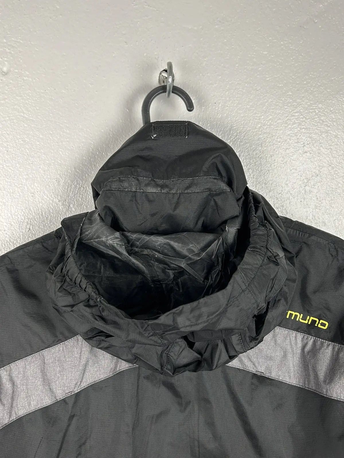 Puma Vintage Puma x BVB Borussia Dortmund Lightweight Jacket Size US S / EU 44-46 / 1 - 9 Thumbnail