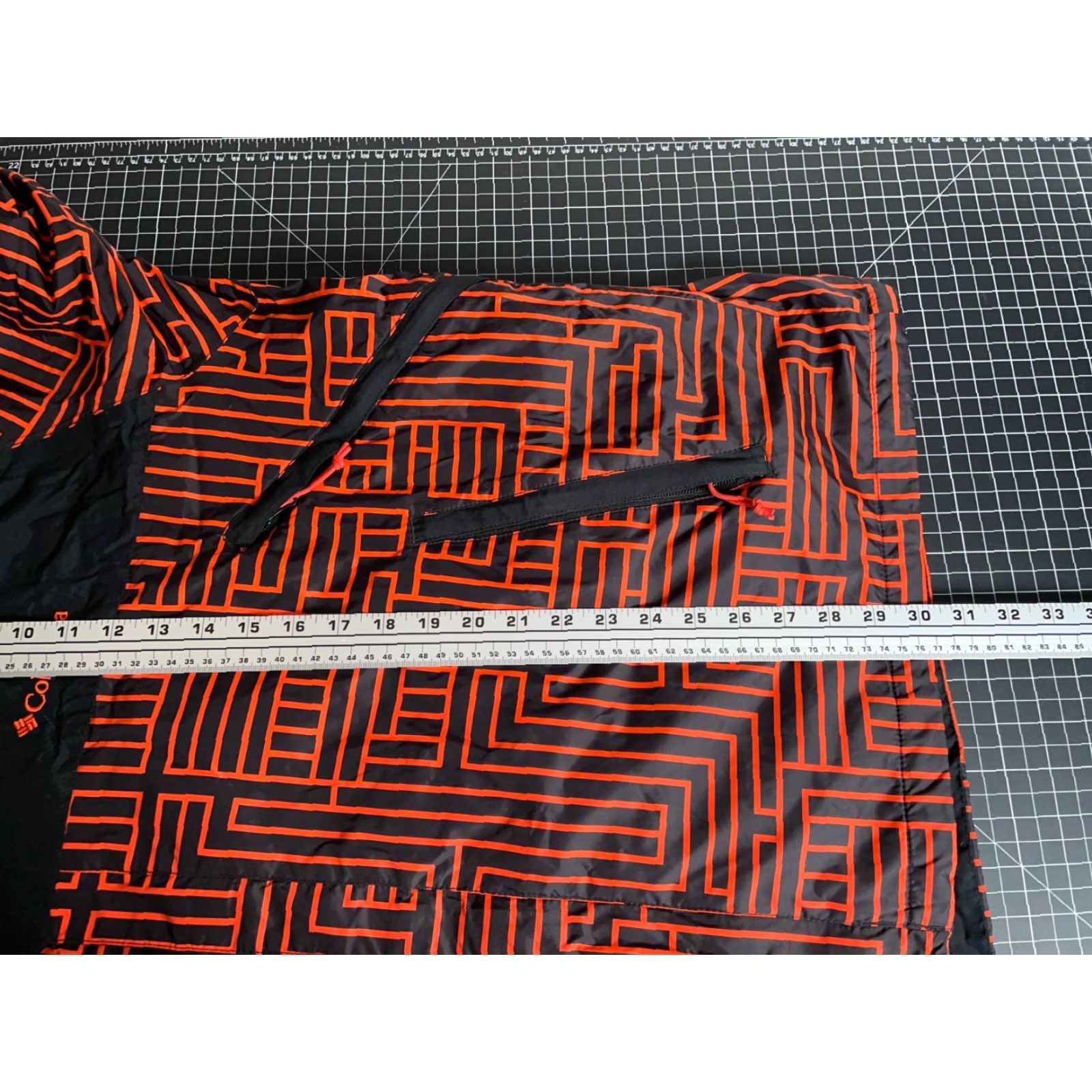 Vintage Columbia Jacket Mens 2XL Black Orange Geometric Pattern Hooded Omni-Tech Windbreaker Streetwear 90s Mens Size US XXL / EU 58 / 5 - 6 Thumbnail