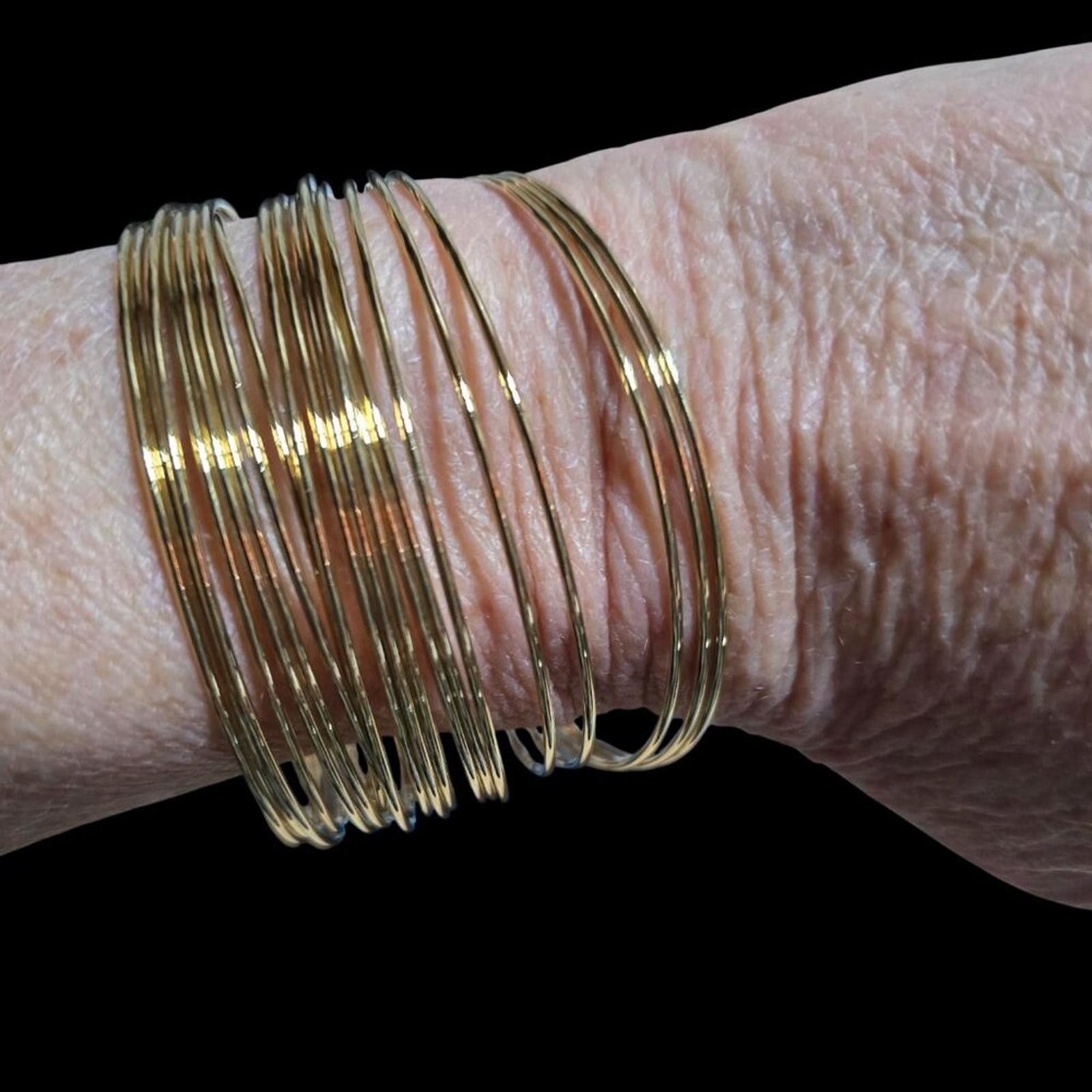 Other Avon Gold Tone Stacked Cuff Bangle Bracelet Size ONE SIZE - 5 Thumbnail