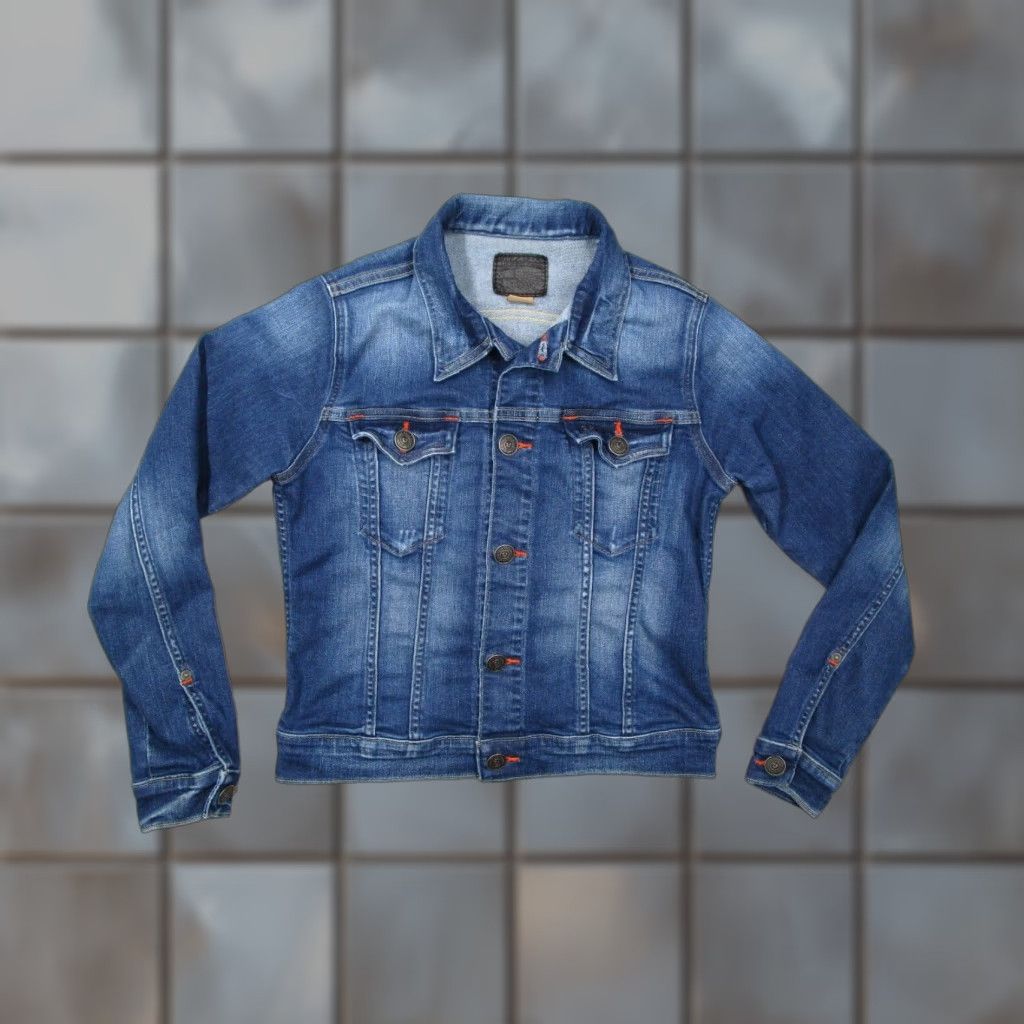 True Religion TRUE RELIGION Jacket Womens Small Blue Button Up Dusty Denim Distressed Trucker Size S / US 4 / IT 40 - 1 Thumbnail