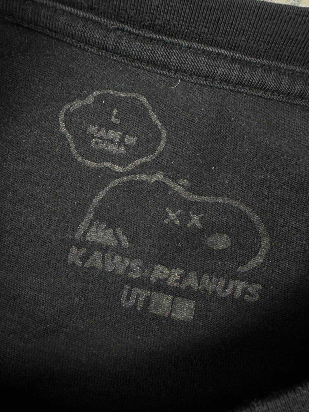 Kaws × Peanuts × Uniqlo Rare vintage y2k Kaws x Peanuts x Uniqlo graphic art tee Size US L / EU 52-54 / 3 - 9 Thumbnail