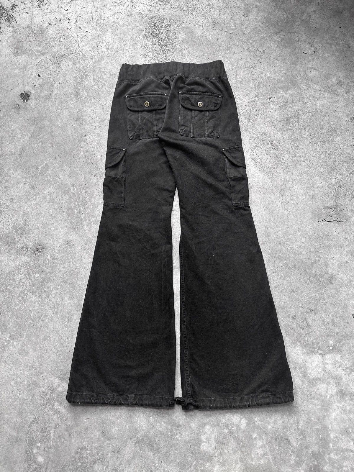 G.O.A. Flared Black Cargo Pants