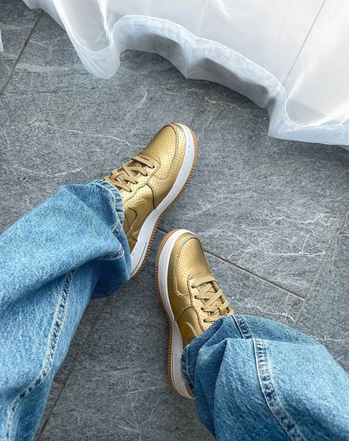 Nike Gold shoes Nike air force 1 low lv8 gs Size US 6 / EU 39 - 1 Thumbnail