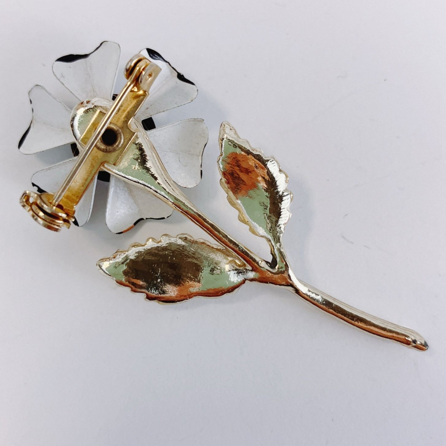 Vintage VTG 1960s Brooch Mod Enamel Flower Black White Size ONE SIZE - 7 Thumbnail