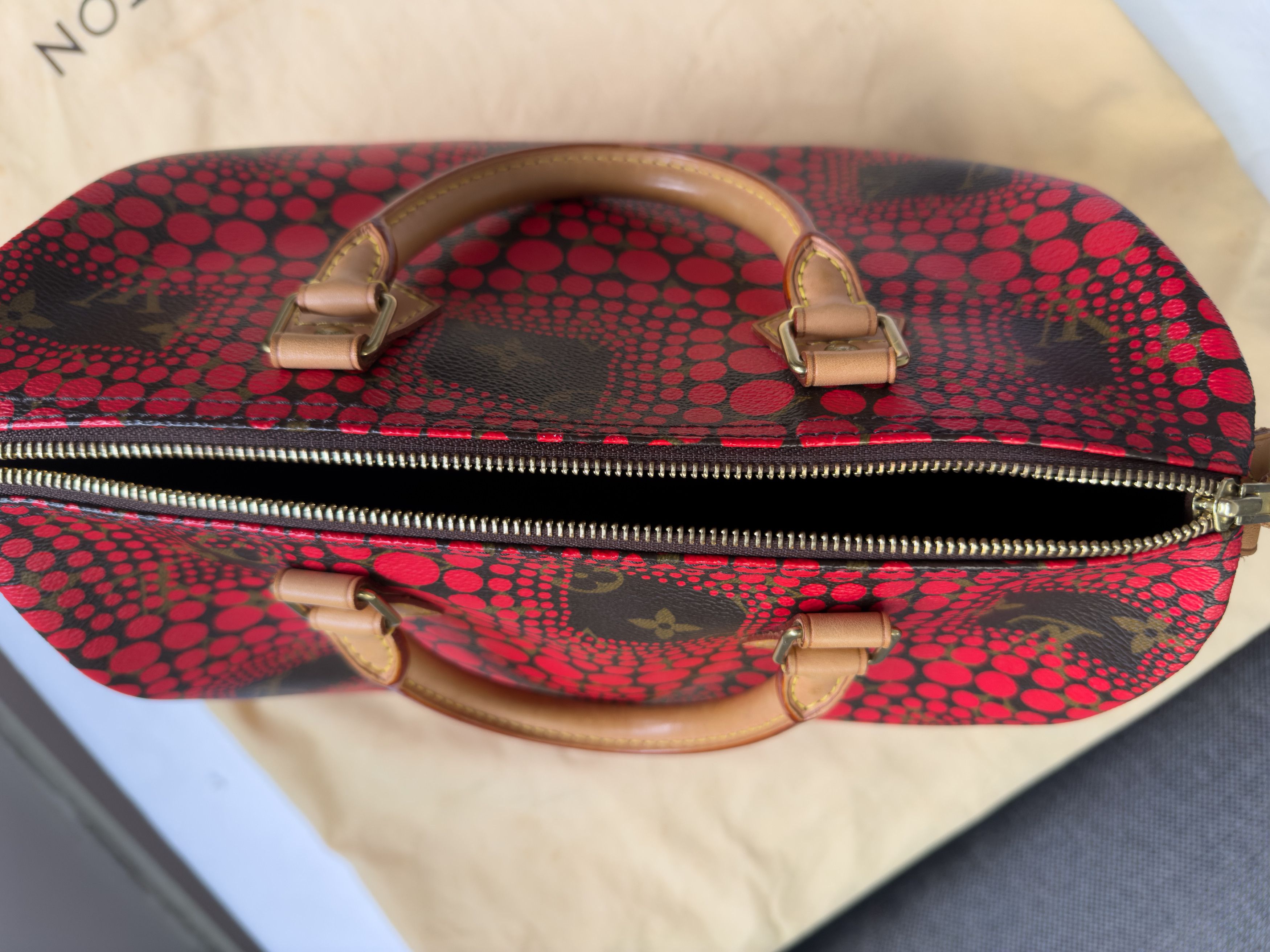 Louis Vuitton × Yayoi Kusama Louis Vuitton x Yayoi Kusama Red Infinity Dots Speedy30 Size ONE SIZE - 3 Thumbnail