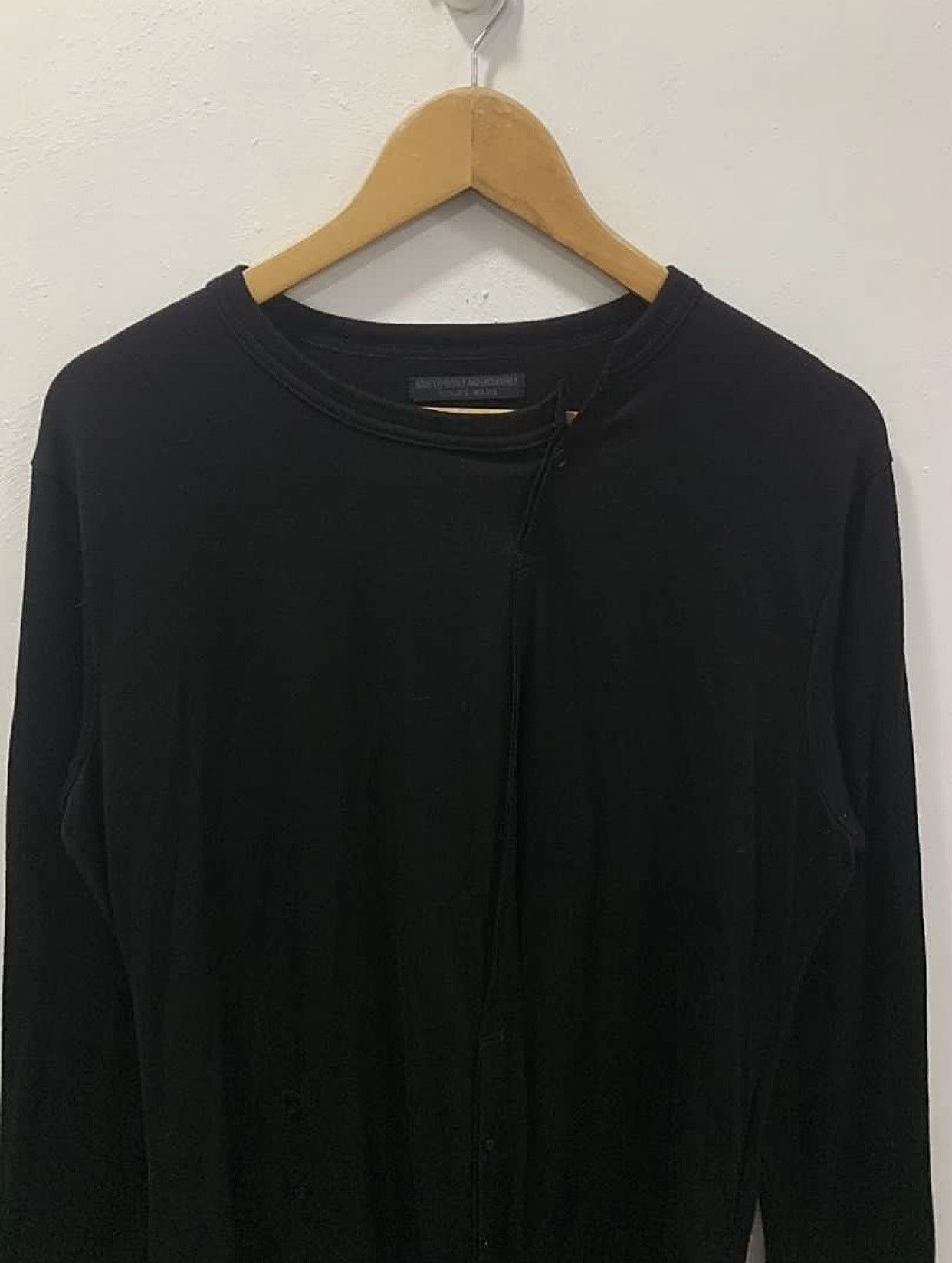 Yohji Yamamoto YOHJI YAMAMOTO REGULATION MEN ASYMMETRICAL LONGSLEEVE TOP Size US S / EU 44-46 / 1 - 4 Thumbnail