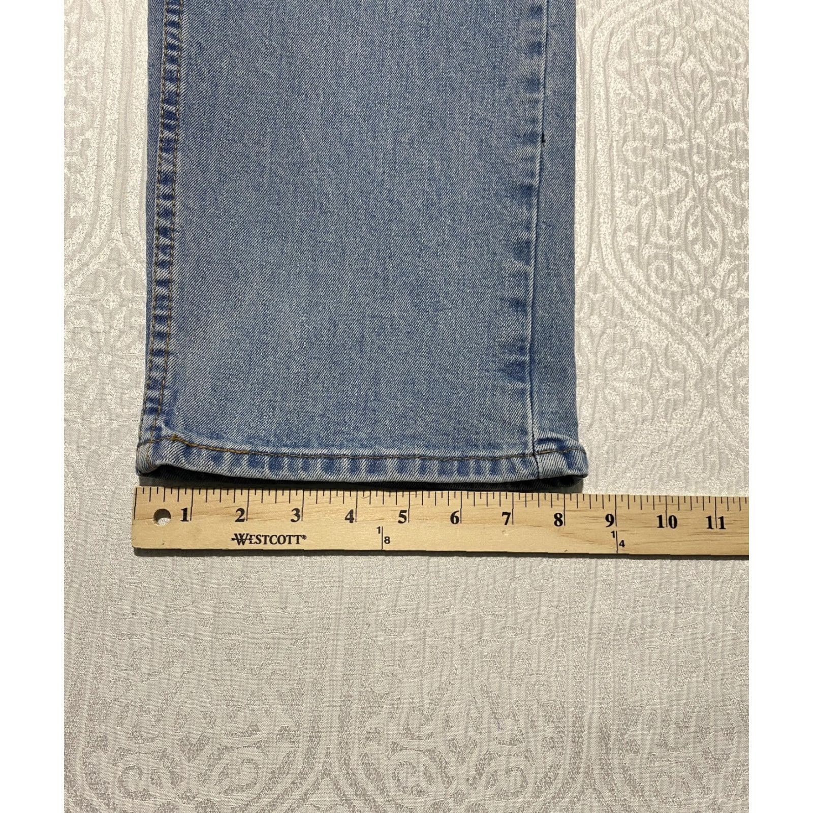 Levi's Levi's Jeans Mens 38x32 Light Wash Blue Straight Leg Denim 5-Pocket Zip Fly Size US 38 / EU 54 - 8 Thumbnail