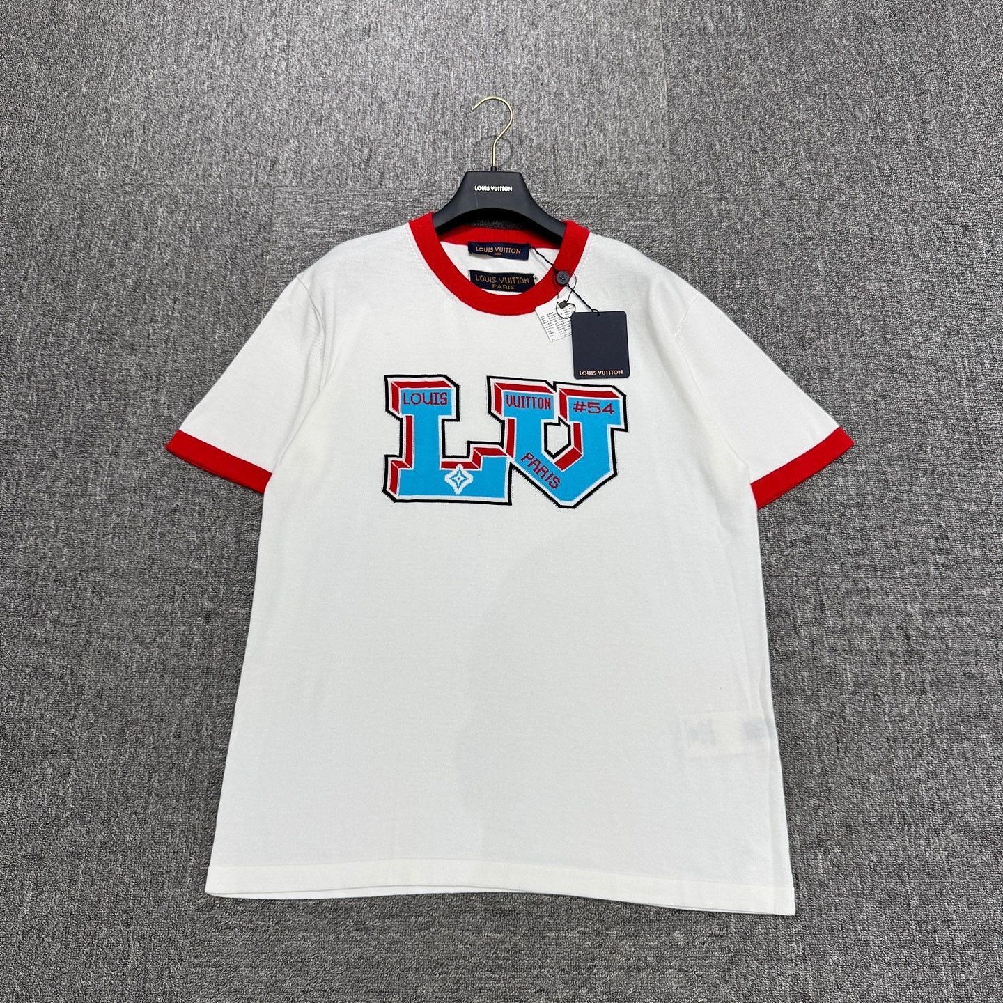 Louis Vuitton Louis Vuitton Logo Print Short Sleeve T-Shirt Size L Size US L / EU 52-54 / 3 - 1 Thumbnail