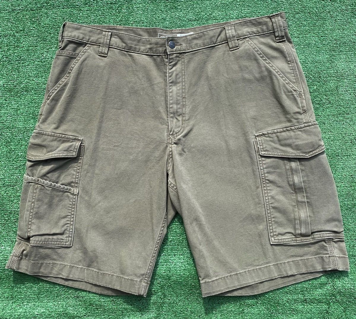 Carhartt Carhartt Relaxed Fit Rugged Flex Army Green Cargo Shorts 42 Size US 42 / EU 58 - 1 Thumbnail