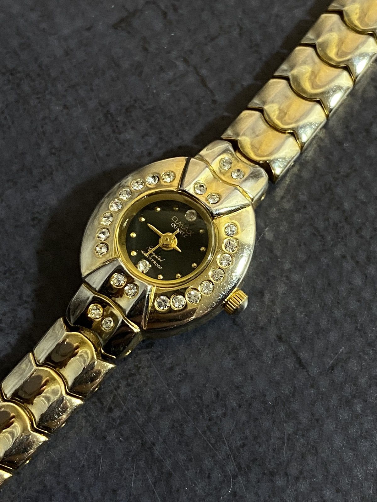 Japanese Brand × Vintage Crystal Black Dial Bracelet Watch with Rhinestones Size ONE SIZE - 6 Thumbnail