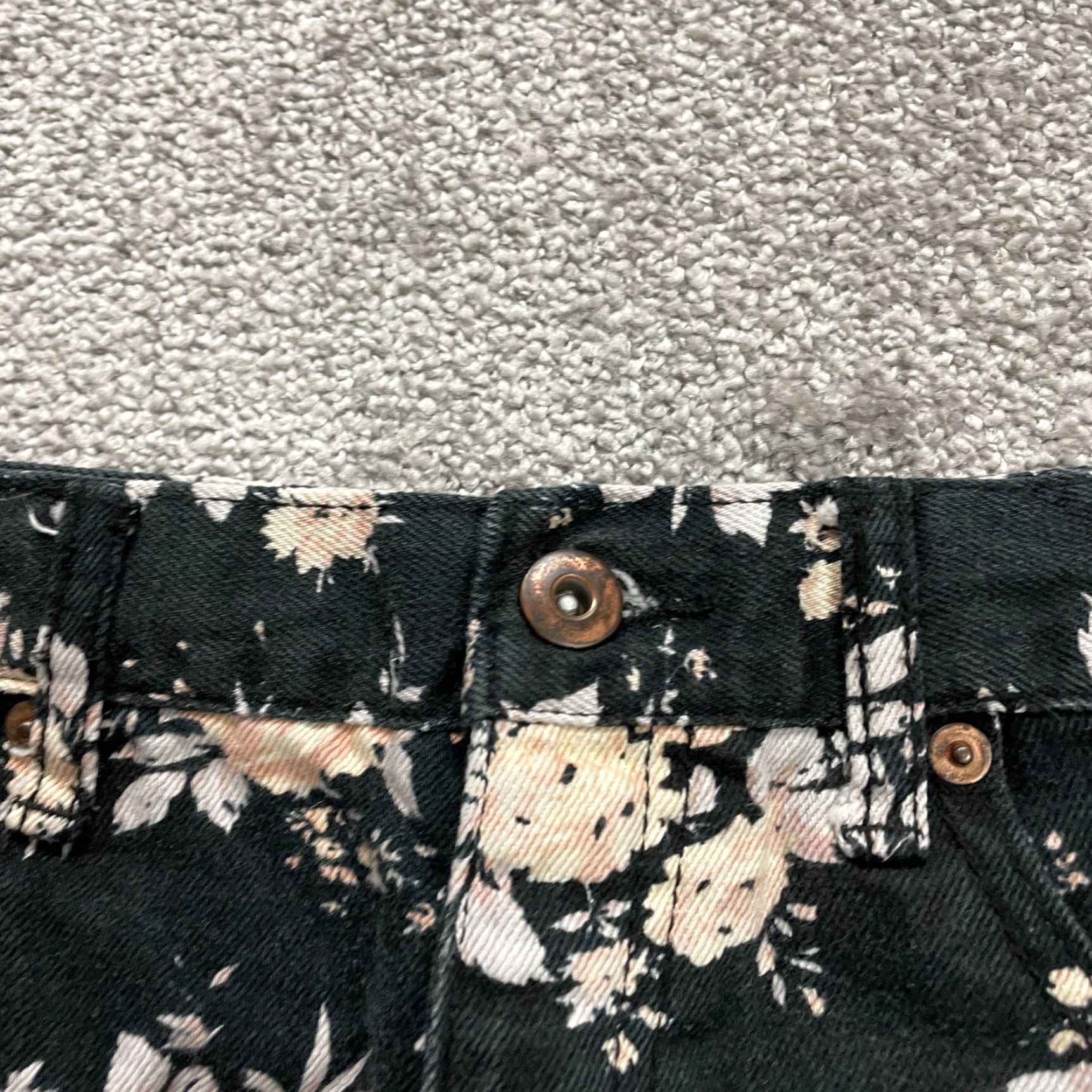 Forever 21 Forever 21 Floral Bermuda Shorts Womens 26 Multicolor Mid Rise Denim 5-Pocket Casual Size 26" / US 2 / IT 38 - 3 Thumbnail