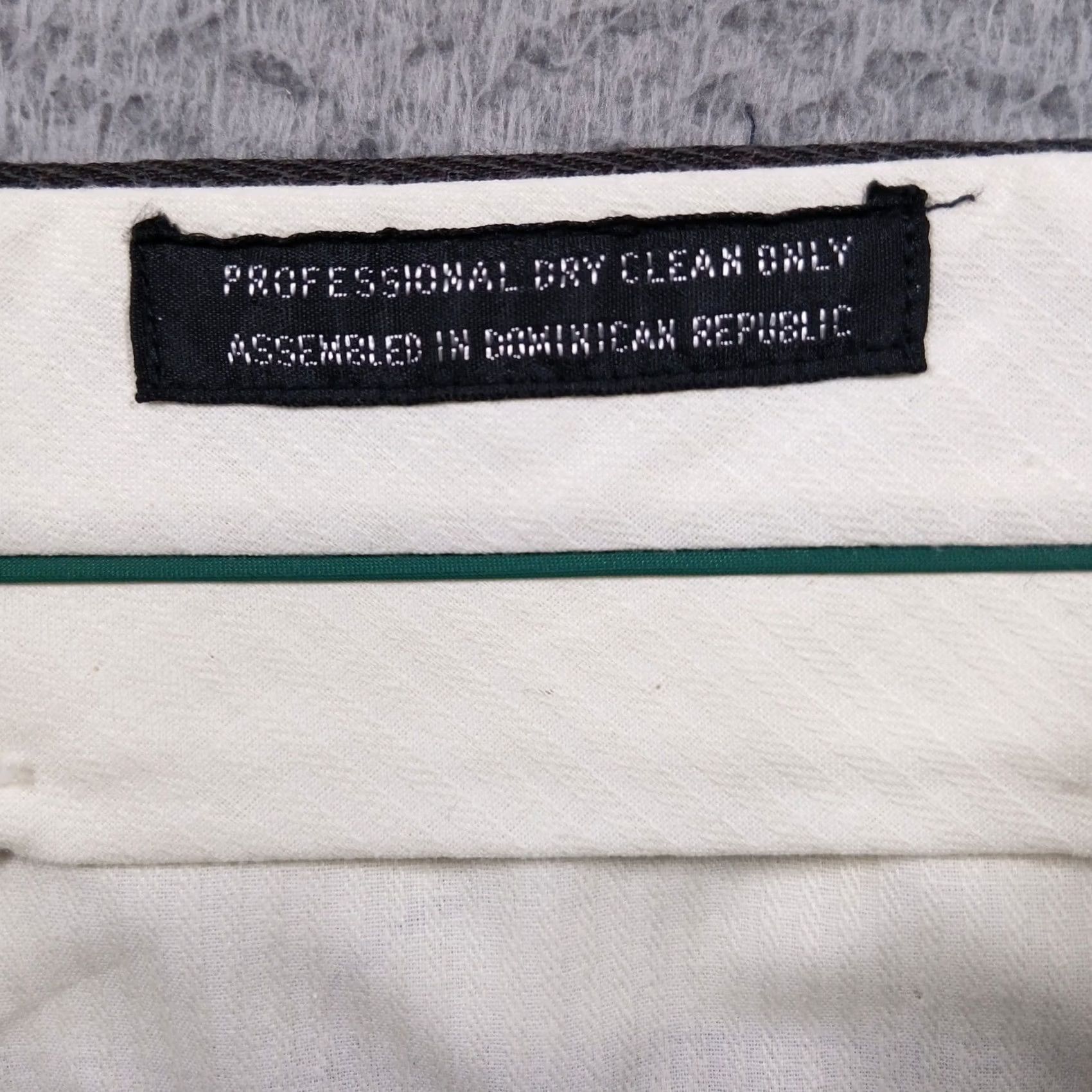Vintage VINTAGE Cesarani Pleated Dress Pants Mens 36R Gray Pinstripe Wool Blend EUC Size US 36 / EU 52 - 4 Thumbnail