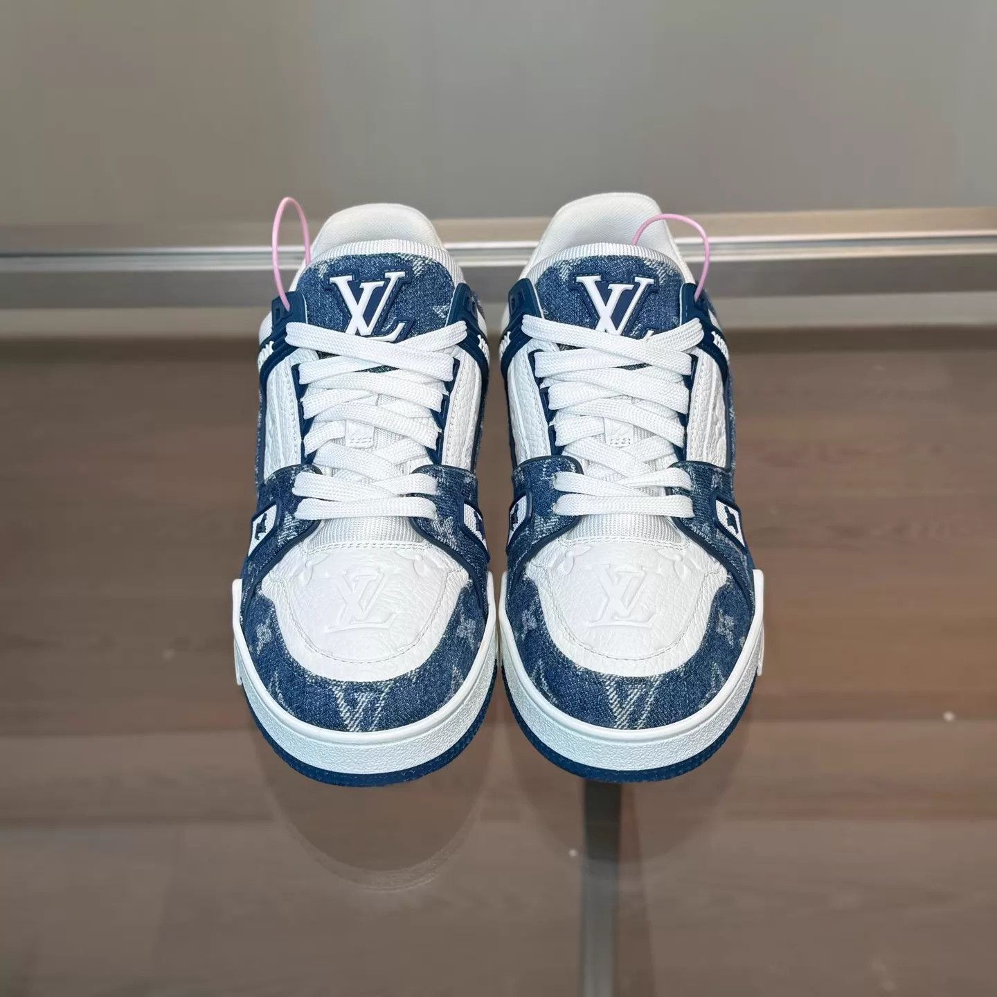 Louis Vuitton LV Trainer White Blue Denim 37.5 99 Size US 7 / IT 37 - 5 Thumbnail