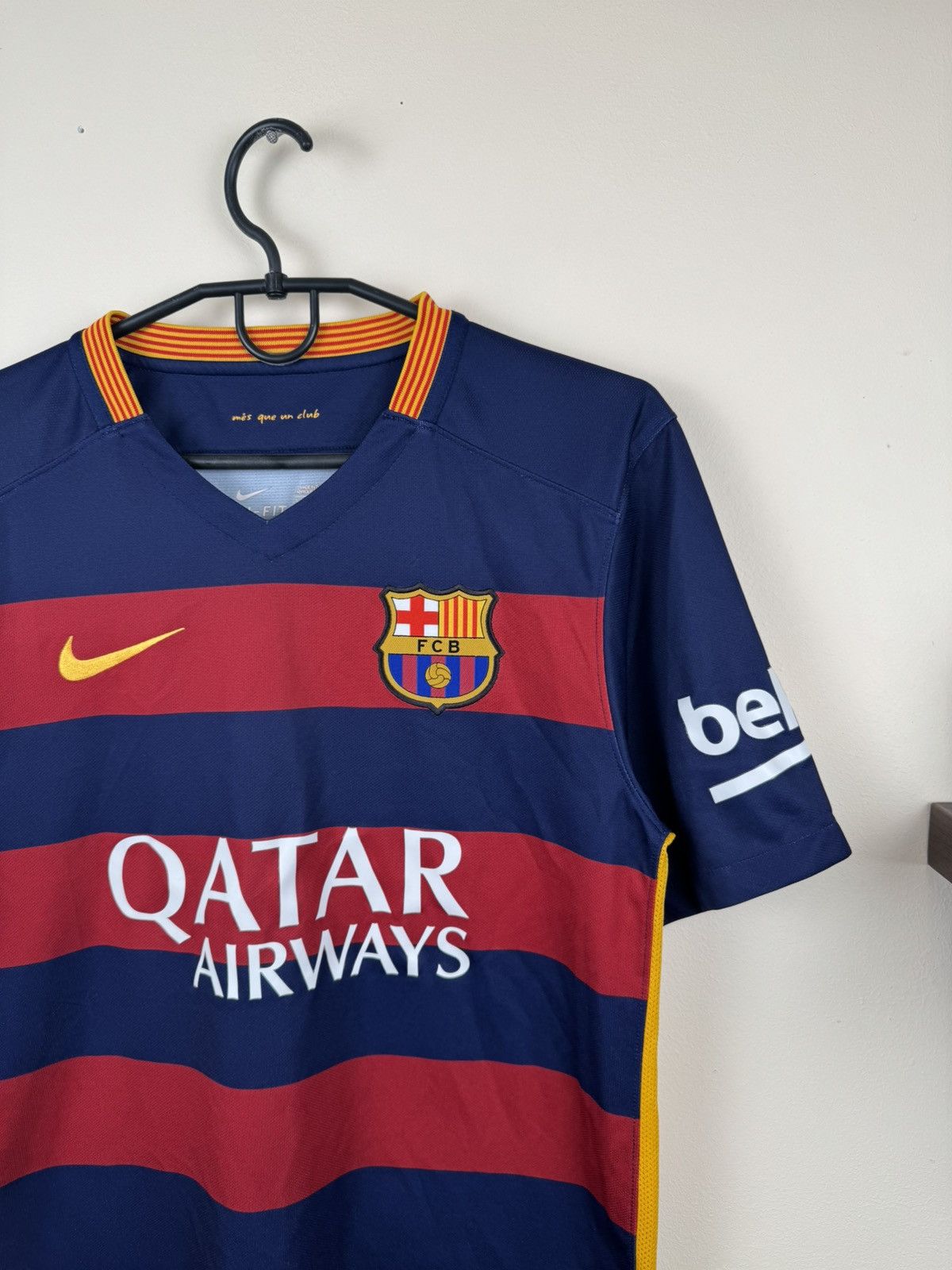Nike Barcelona 2015 2016 Jersey Nike Home Kit Football Soccer S Size US S / EU 44-46 / 1 - 8 Thumbnail