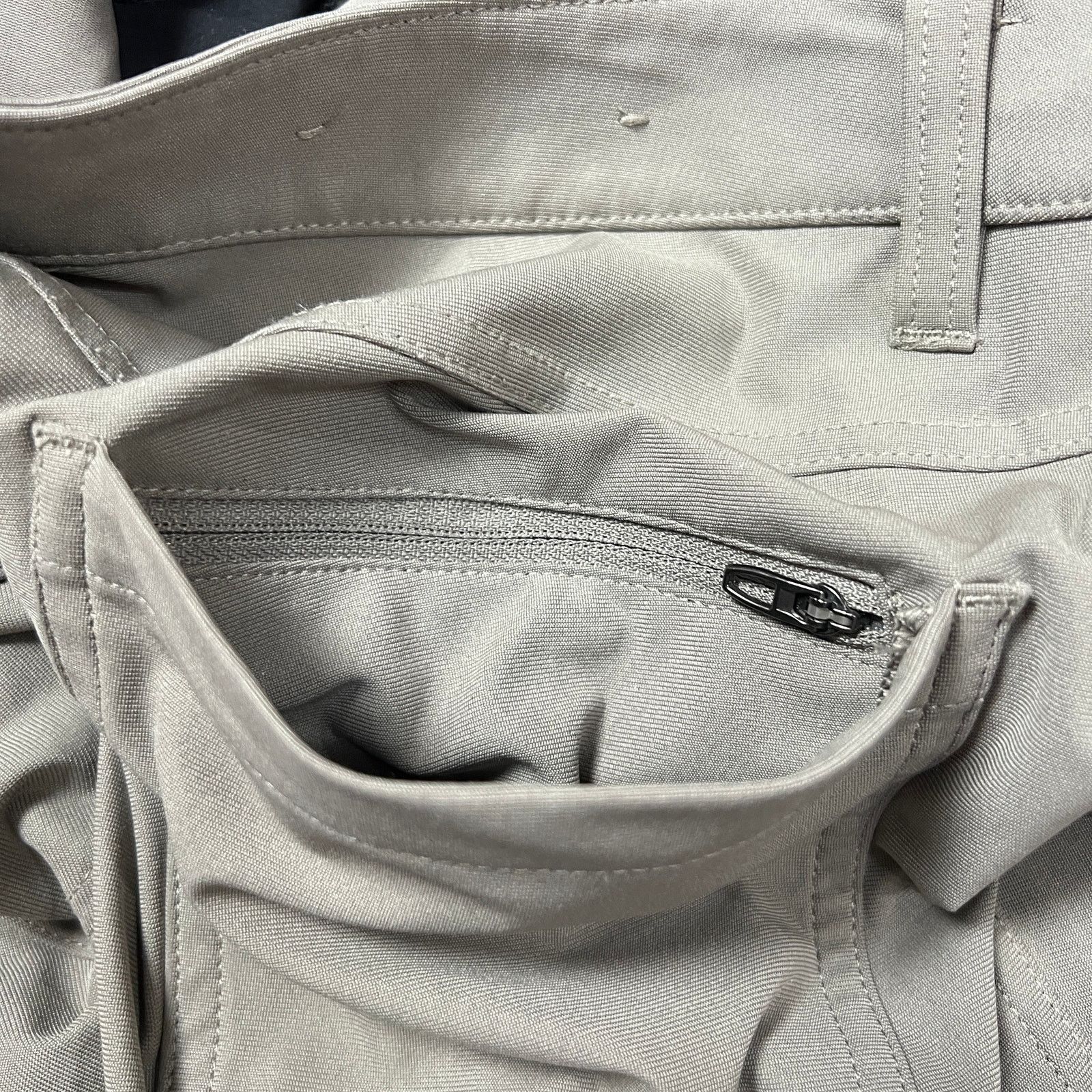 Lululemon Lululemon ABC Slim Fit Chino Grey Sage 5-Pocket 30x29 Size US 30 / EU 46 - 5 Thumbnail
