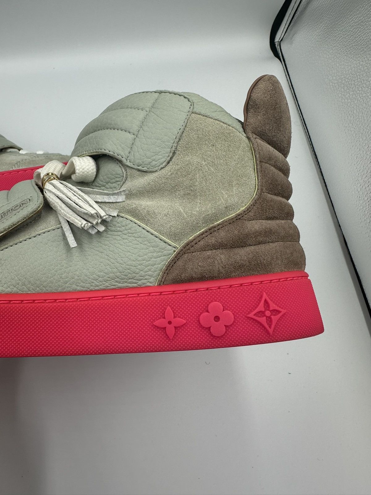 Kanye West × Louis Vuitton Louis Vuitton Pink Jasper’s Size US 11 / EU 44 - 21 Thumbnail