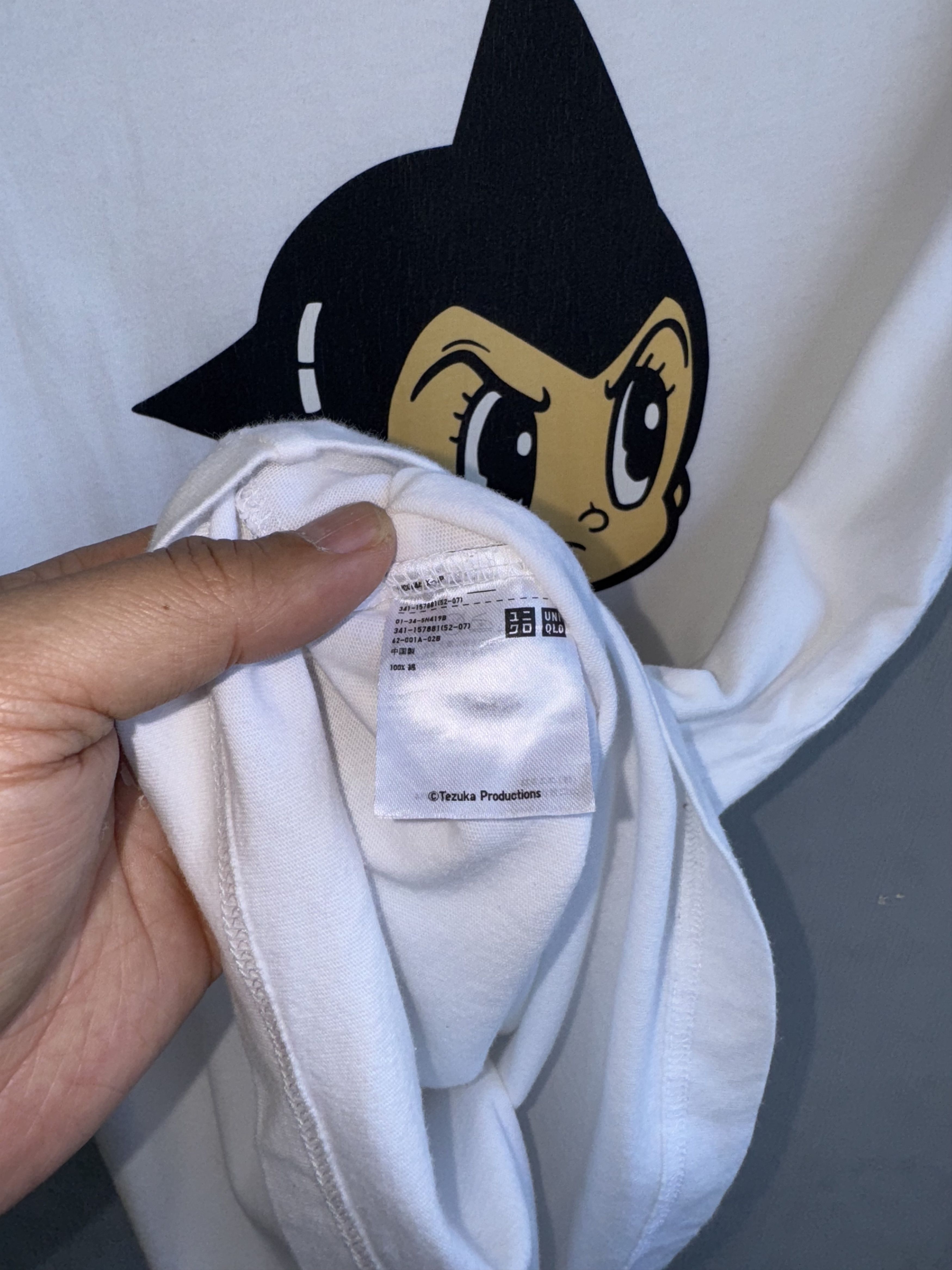 Uniqlo Astro Boy 7 Special Powers of Mighty Atom Uniqlo Shirt Size US M / EU 48-50 / 2 - 4 Thumbnail