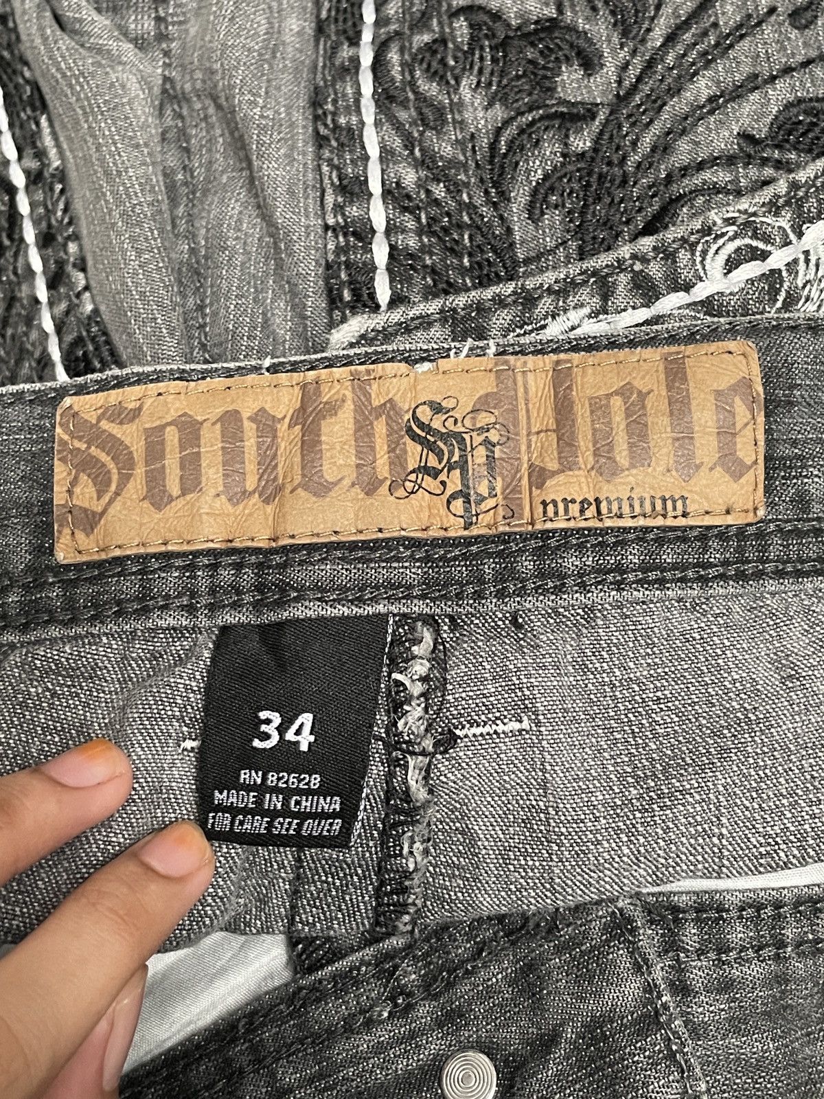 Southpole × Vintage Rare Design Vintage Brand South Pole Baggy Jeans 2000s Size US 34 / EU 50 - 9 Thumbnail