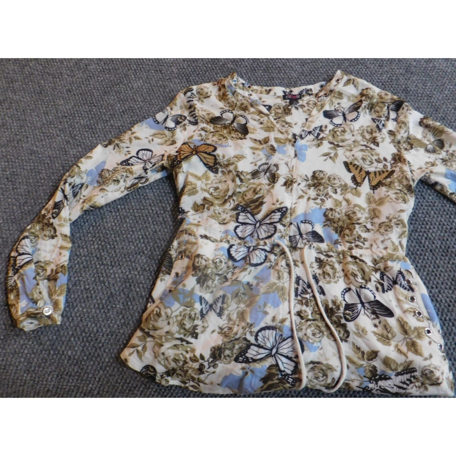 Vintage Icky Me Womens Blouse S Beige Floral Long Sleeve Pullover Stretch Casual Logo Collared Polyester Rayon Classic Vintage No Size S / US 4 / IT 40 - 3 Thumbnail