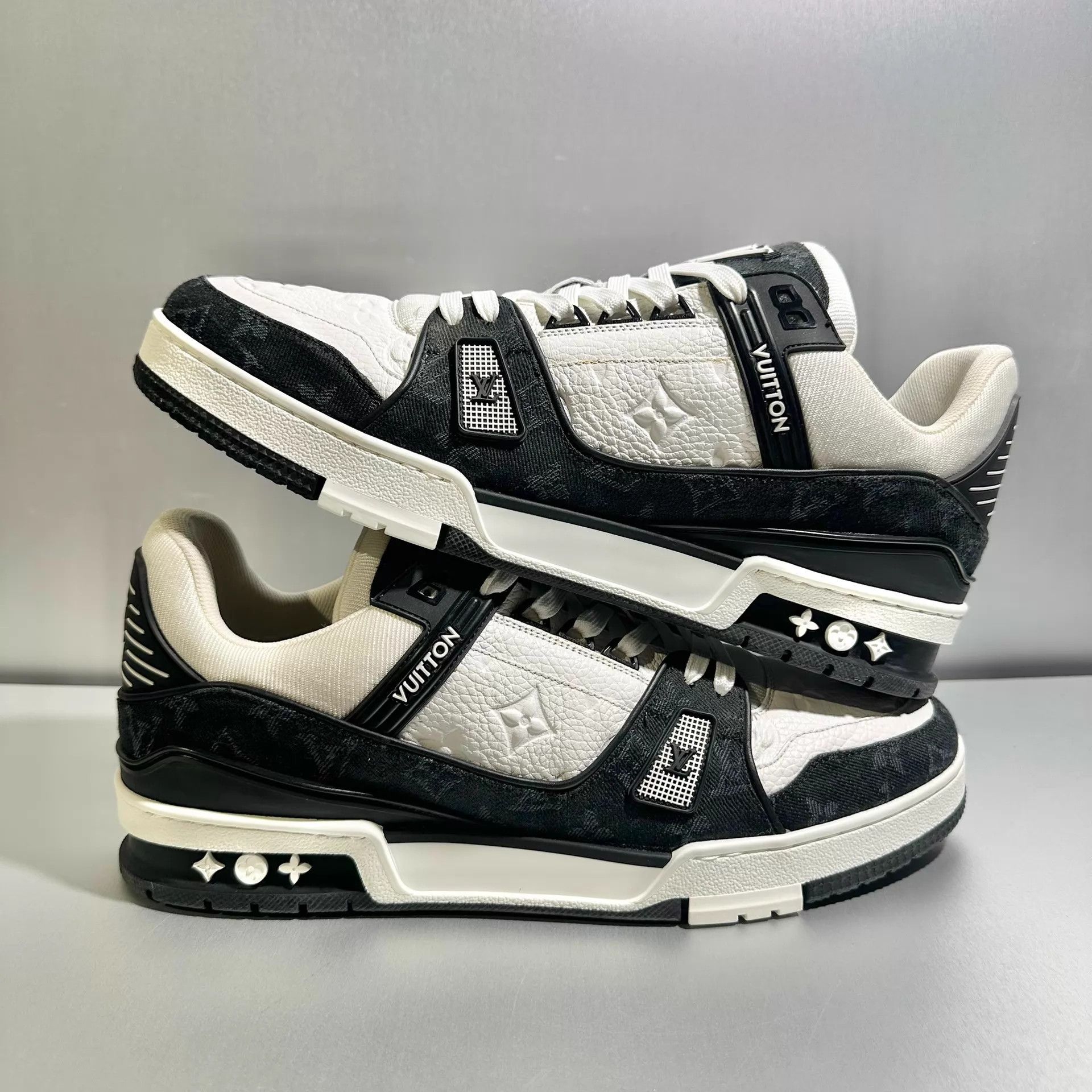 Louis Vuitton Louis Vuitton Trainer Black/White Denim 9/43 Worn 1x Size US 10 / EU 43 - 3 Thumbnail