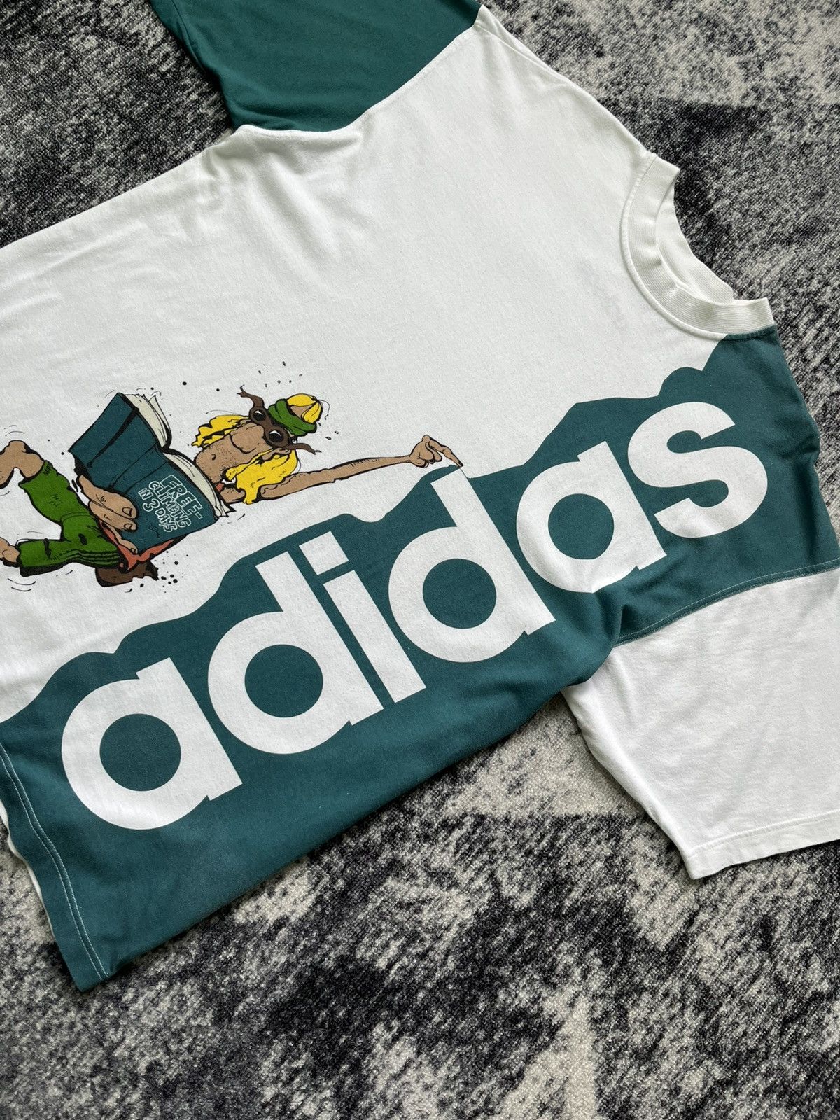 Adidas Vintage Adidas T-Shirt Printed Free Climbing 80’s 90’s Size US L / EU 52-54 / 3 - 2 Thumbnail