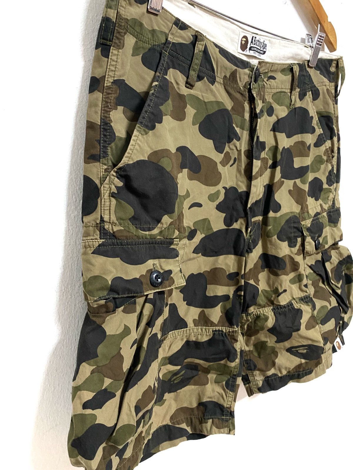 Bape BAPE A Bathing Ape 1st Camo Short Cargo Pants Size US 36 / EU 52 - 5 Thumbnail