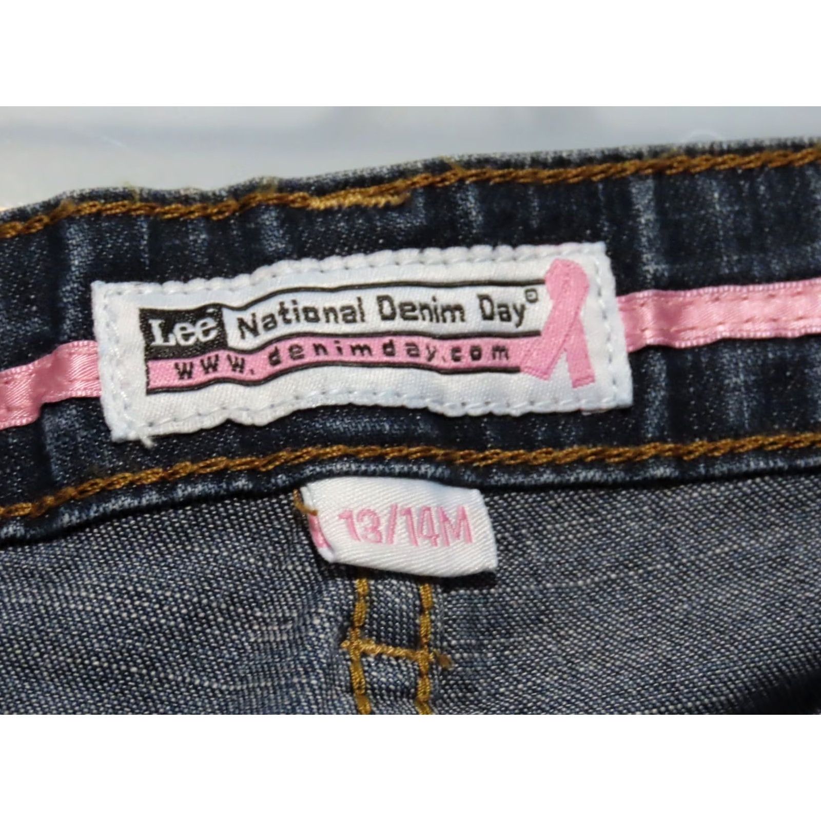 Lee Lee National Denim Day Blue Jeans with Pink Accents Womens Regular 13/14M Mid Rise 5-Pocket Denim Zip Inseam 30.5in Cotton Blend Blue Jeans Size 34" / US 12 / IT 48 - 5 Thumbnail