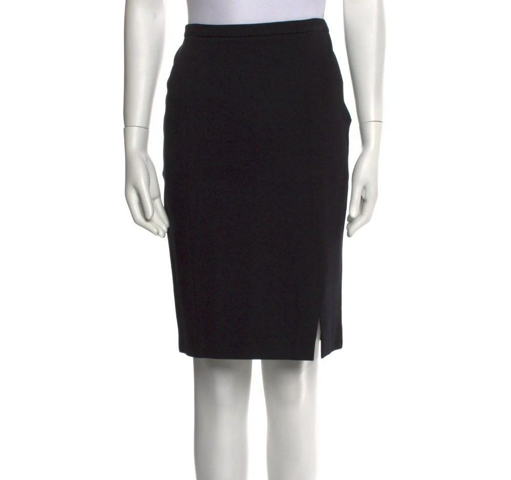 Emilio Pucci Emilio Pucci Black Skirt US 8 Embroidered Accent Zip Closur Size 30" / US 8 / IT 44 - 2 Thumbnail