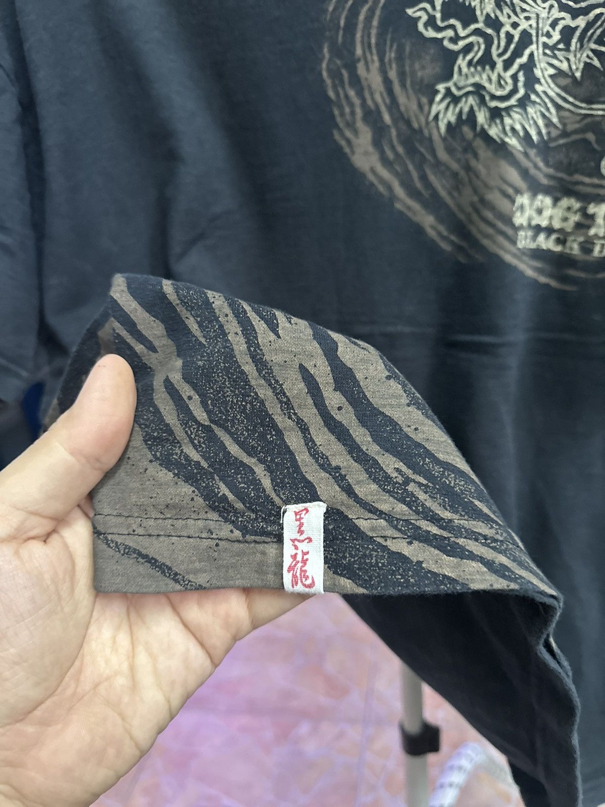 Dogtown Vintage dog town black dragon tshirt Size US XL / EU 56 / 4 - 2 Thumbnail