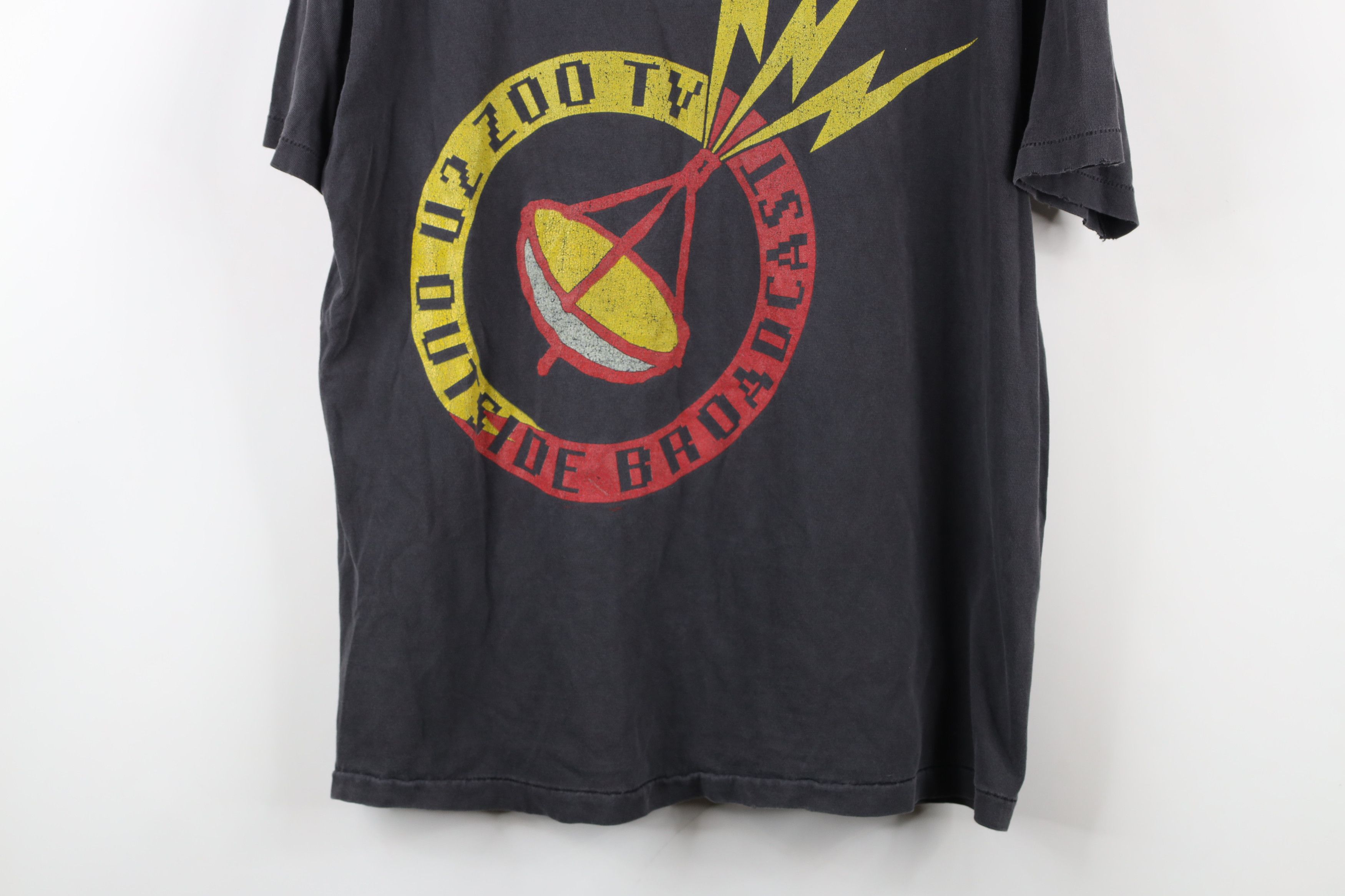 Vintage Vintage 90s Outside Broadcast Tour U2 Band T-Shirt USA Size US L / EU 52-54 / 3 - 3 Thumbnail