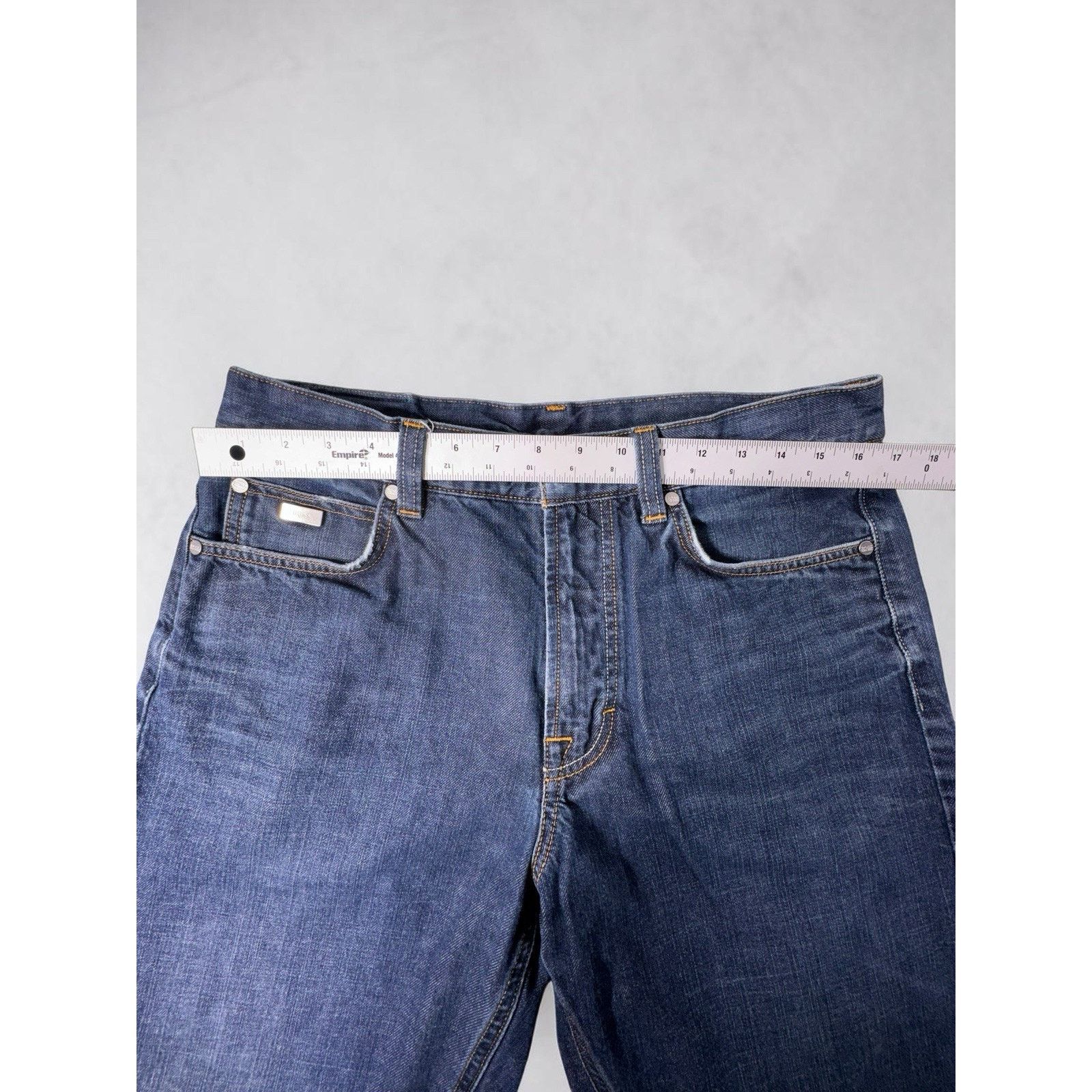 Hugo Boss Hugo Boss Alabama Jeans Mens 36x32 Blue Denim Straight Fit Size US 36 / EU 52 - 4 Thumbnail