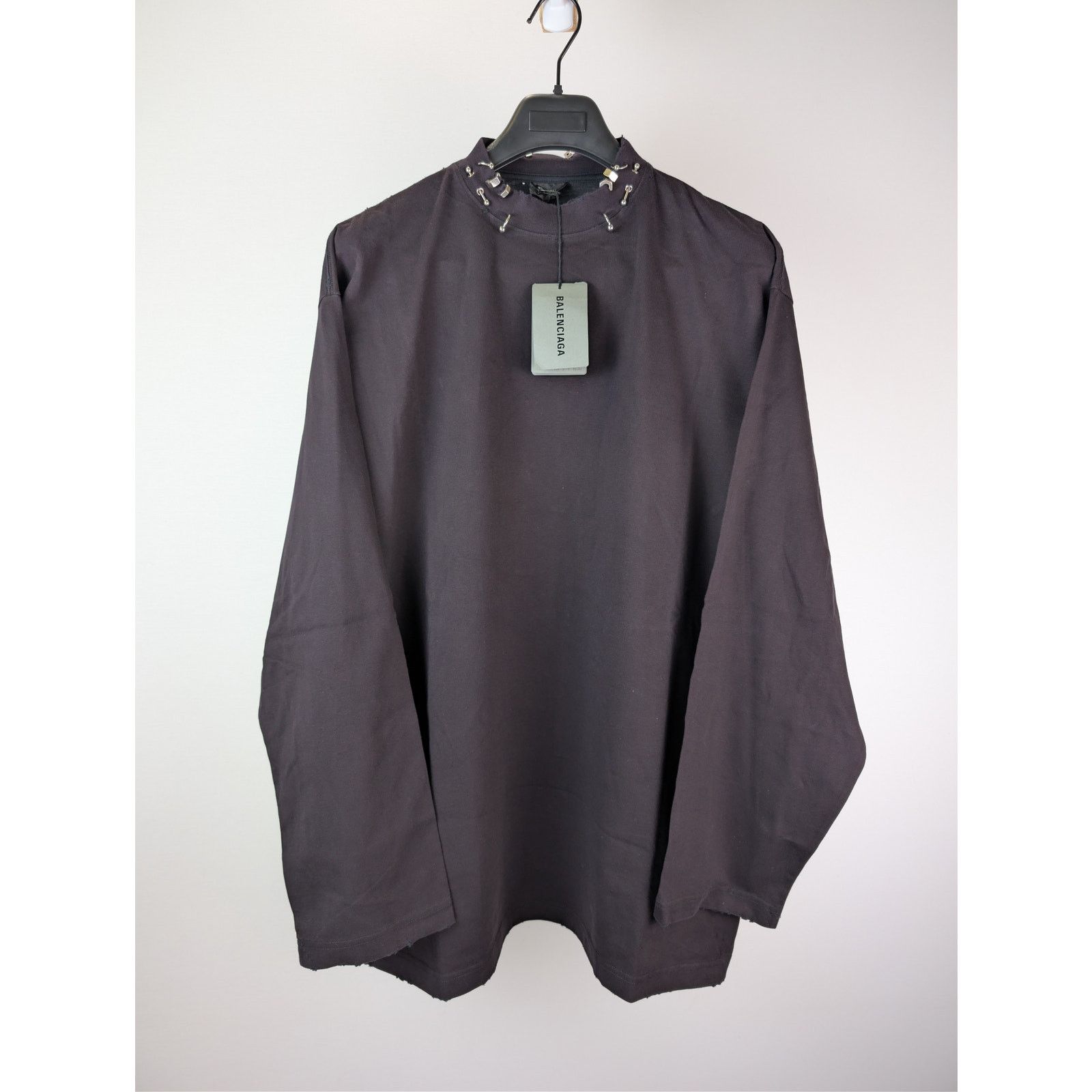 Balenciaga o1rshd1 Pierced Oversized Long Sleeve Jersey T-Shirt Black Size US S / EU 44-46 / 1 - 8 Thumbnail