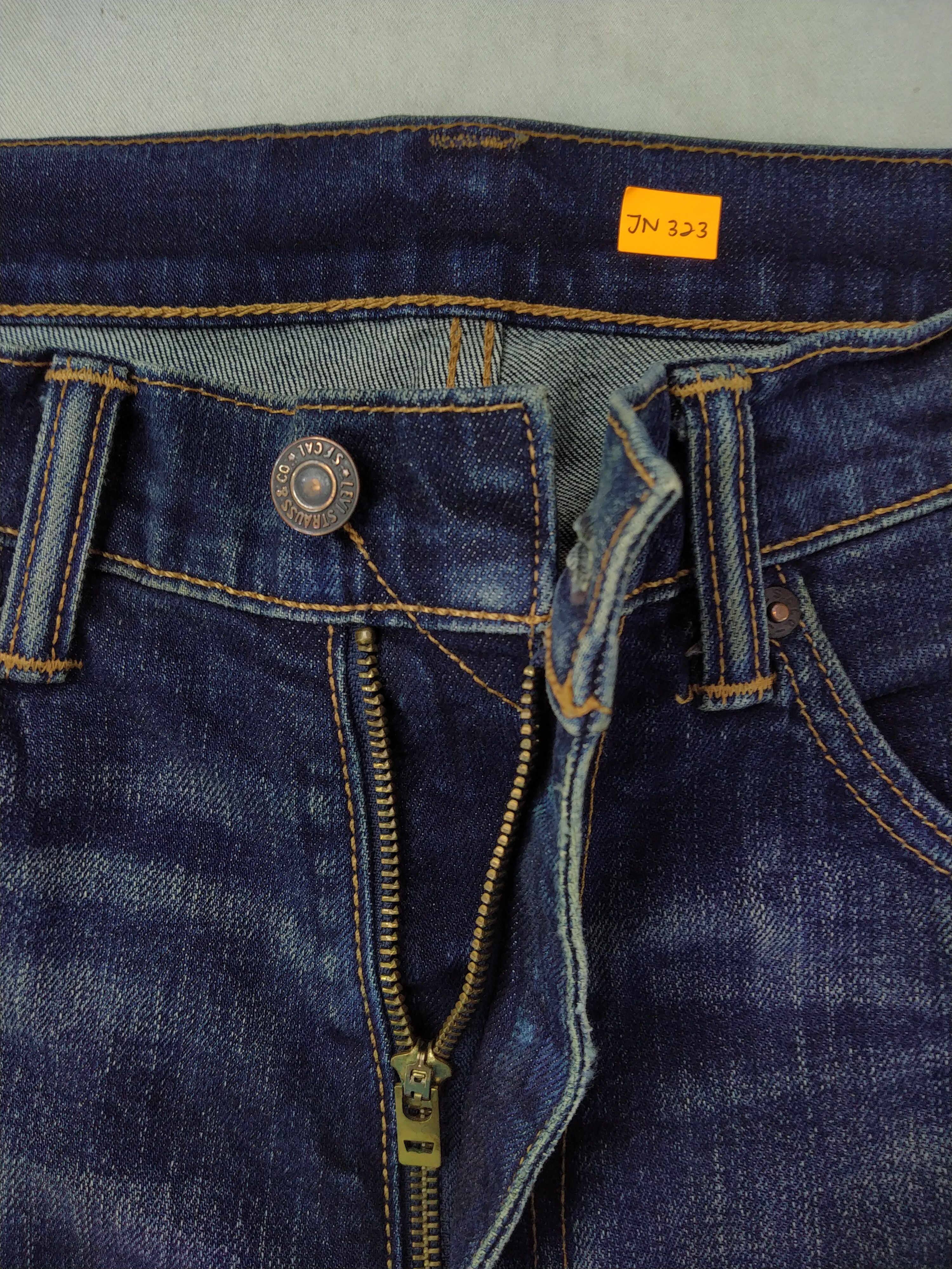 Levi's Distressed Blue Levi's 505 35 x 29 Denim -JN323 Size US 35 - 7 Thumbnail
