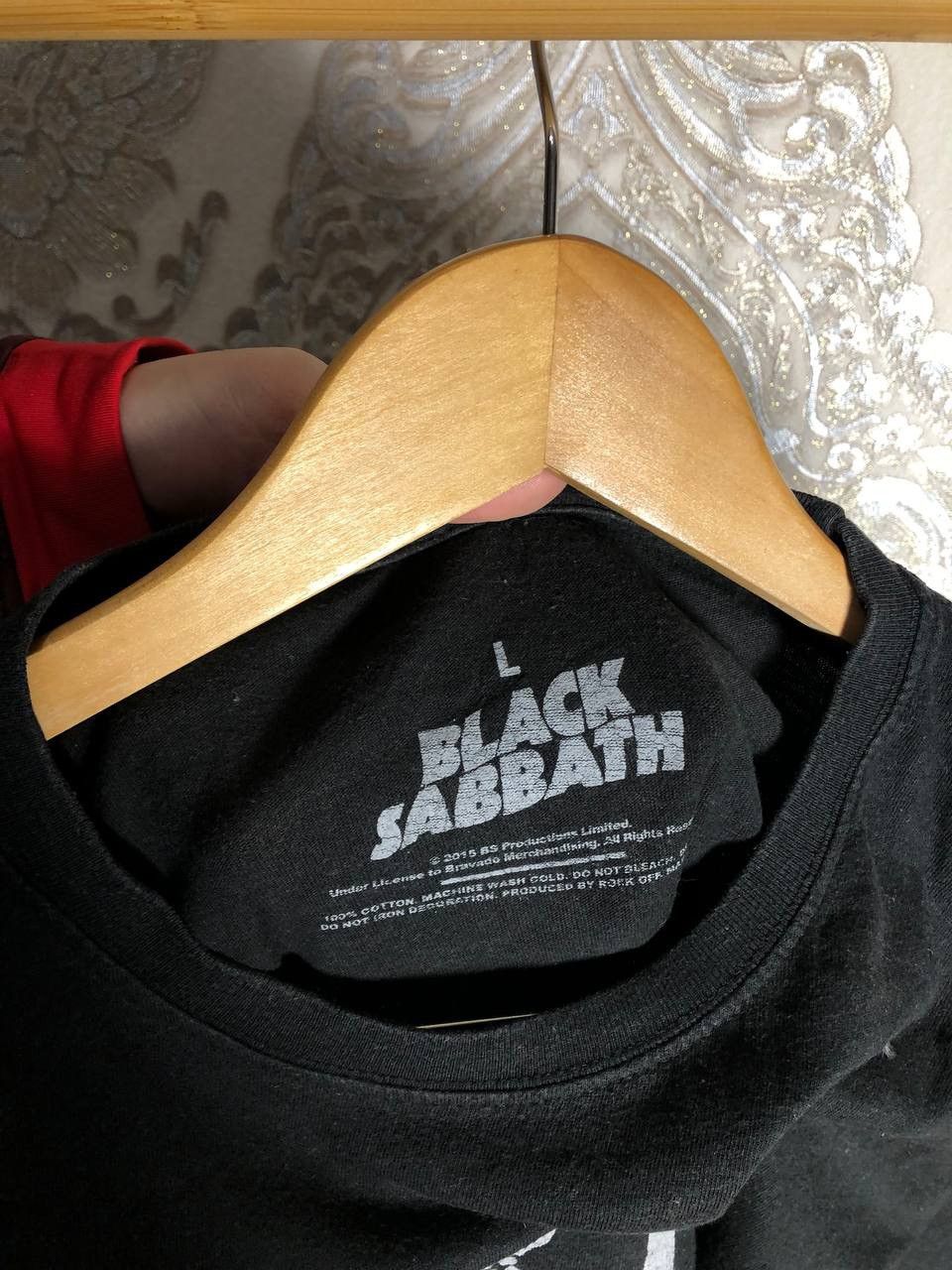 Band Tees VINTAGE BLACK SABBATH WORLD TOUR ROCK T-SHIRT METAL Y2K 90s Size US L / EU 52-54 / 3 - 3 Thumbnail