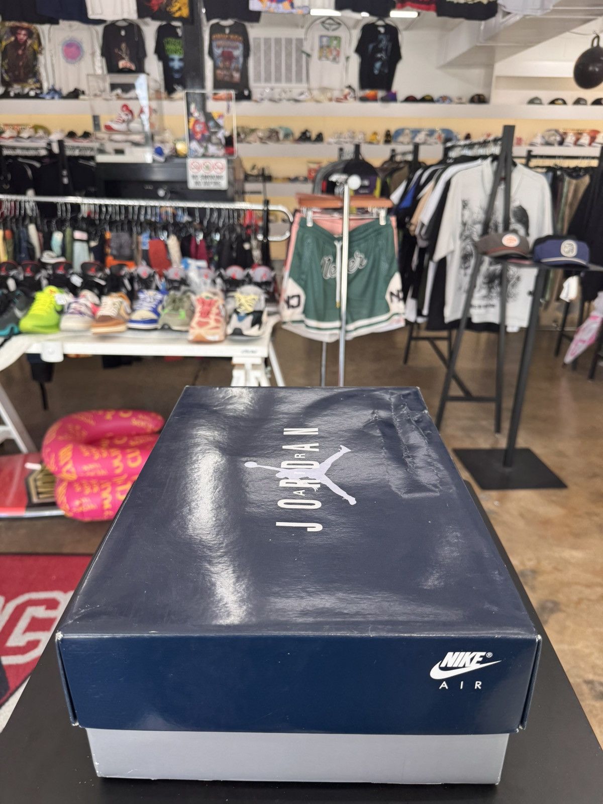 Jordan Brand Air Jordan 11 Low Diffused Blue Size 10.5 (2024) Size US 10.5 / EU 43-44 - 14 Thumbnail