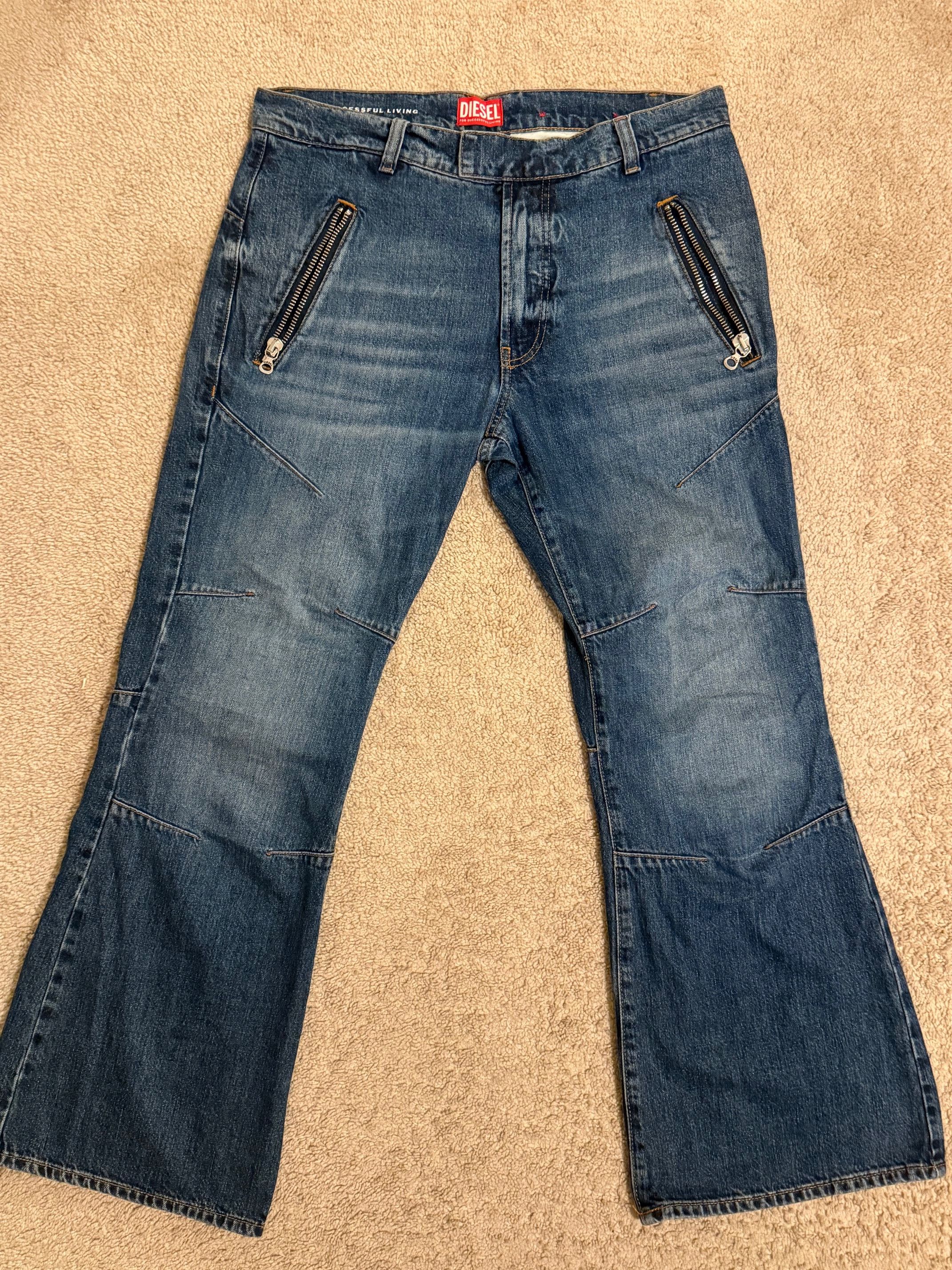 Diesel Diesel flared denim bootcut ismis jeans Size US 30 / EU 46 - 1 Thumbnail